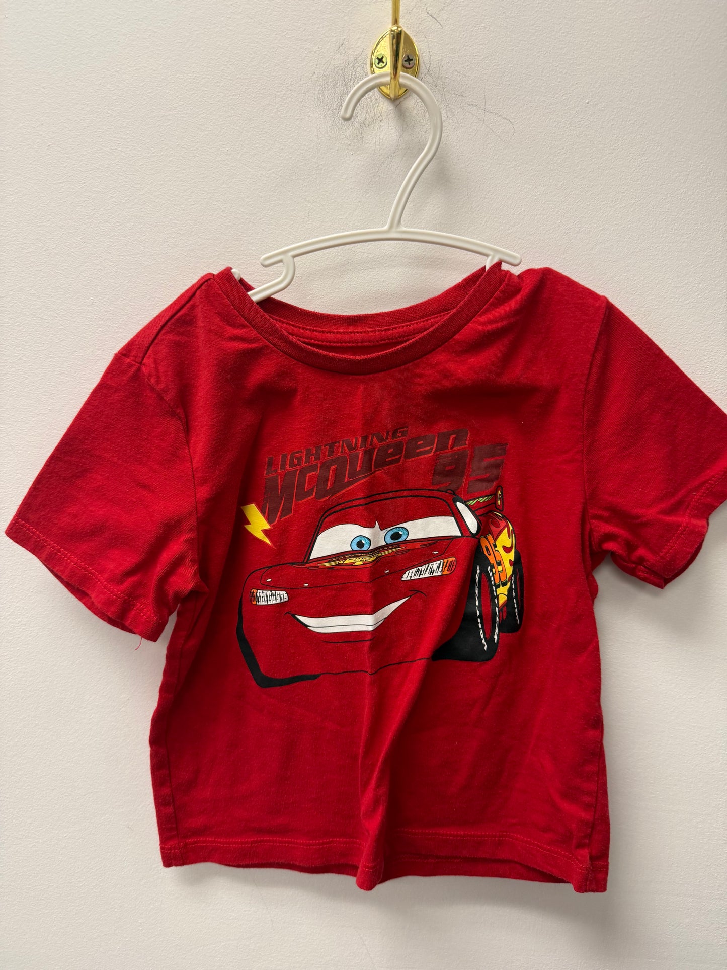 LIGHTENING MCQUEEN SHIRT SIZE 4T