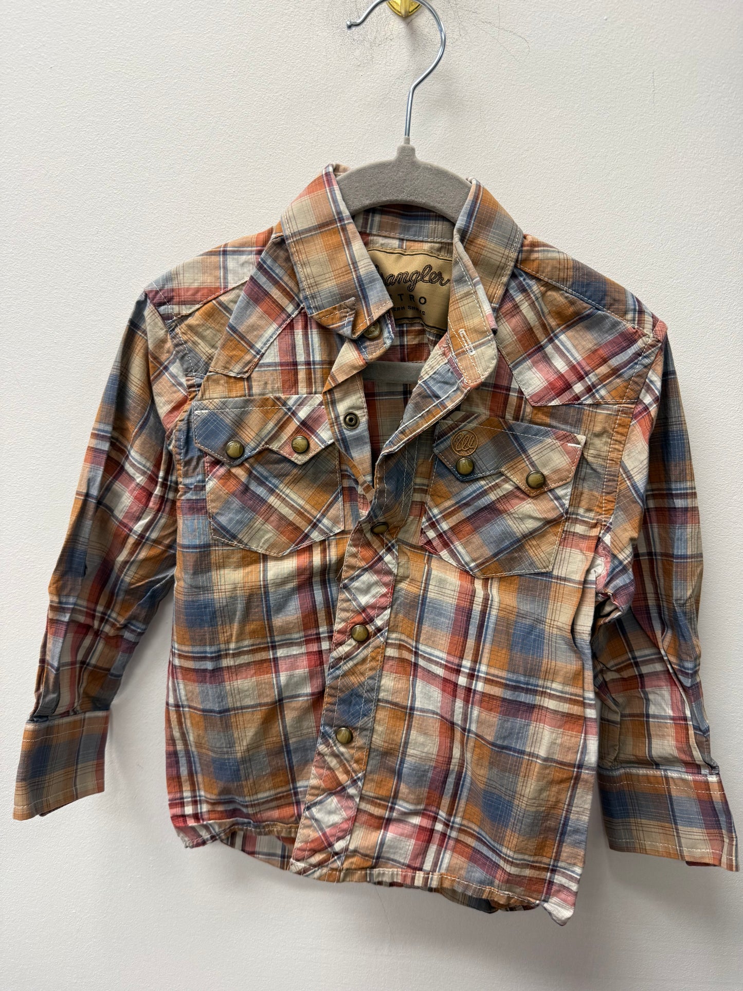 WRANGLER BUTTON UP SIZE 2T