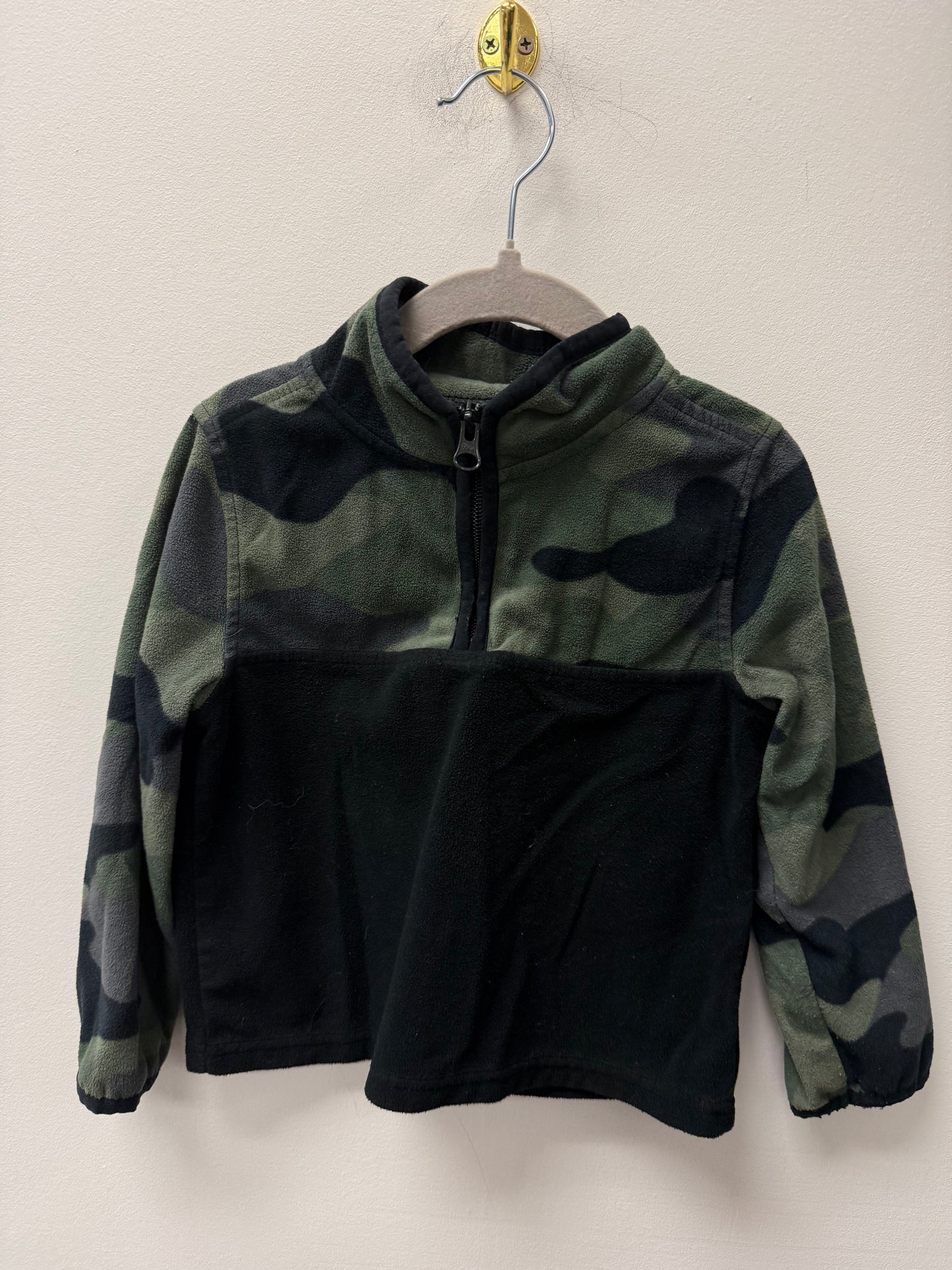 OSHKOSH FLEECE CAMO PULLOVER SIZE 3T