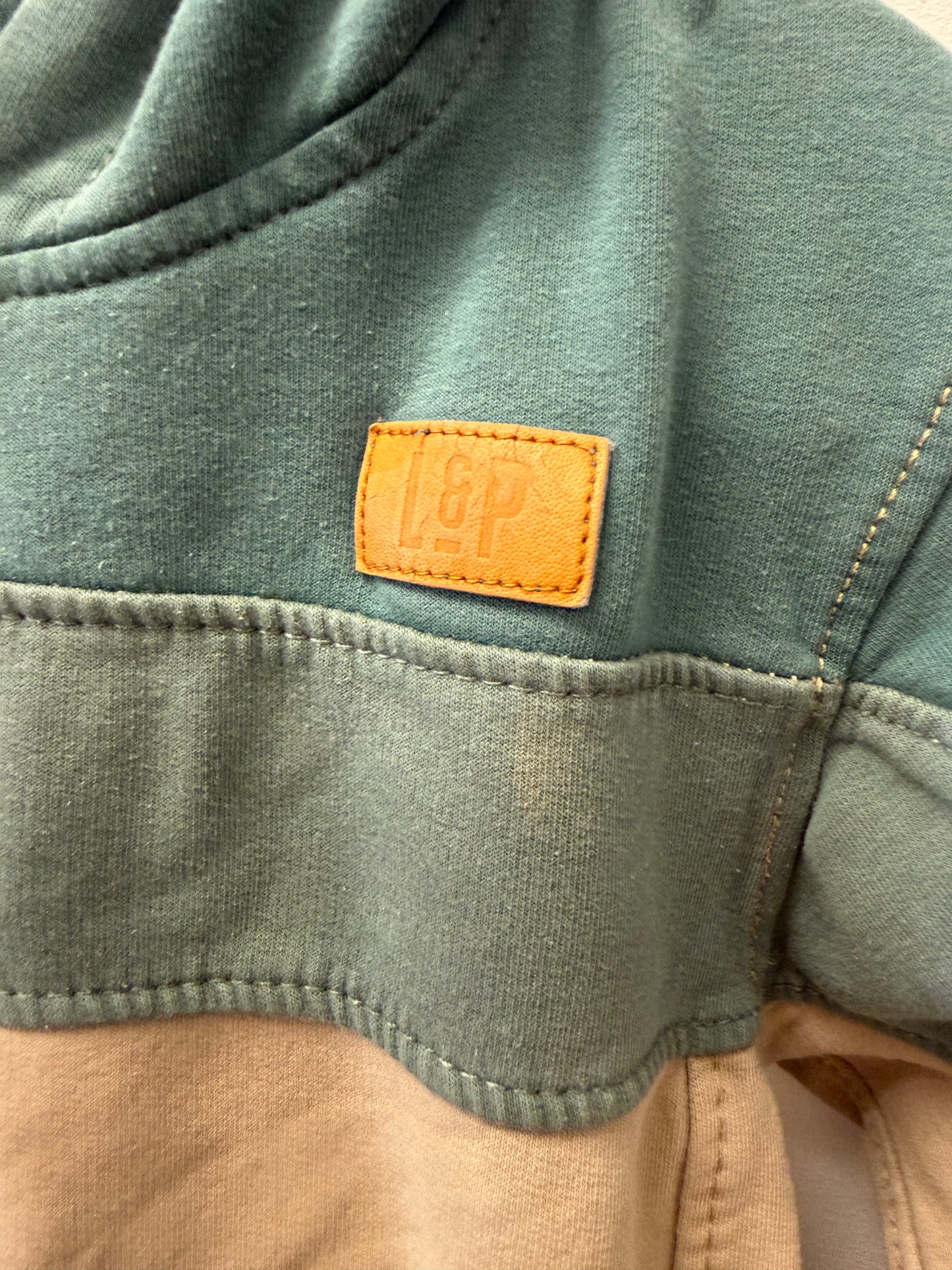 L&P HOODIE SIZE 7-8