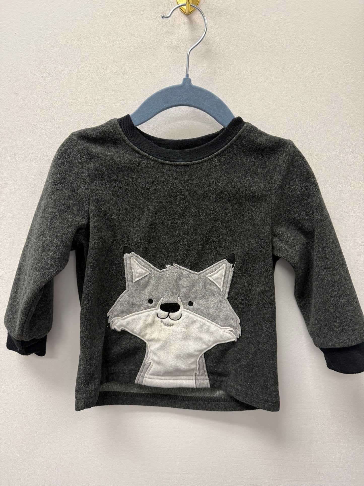 CARTERS FLEECE RACOON PULLOVER SIZE 18M