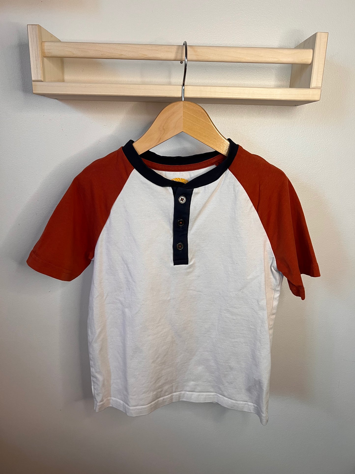 C&C CALIFORNIA ORANGE & WHITE TEE SIZE 5-6