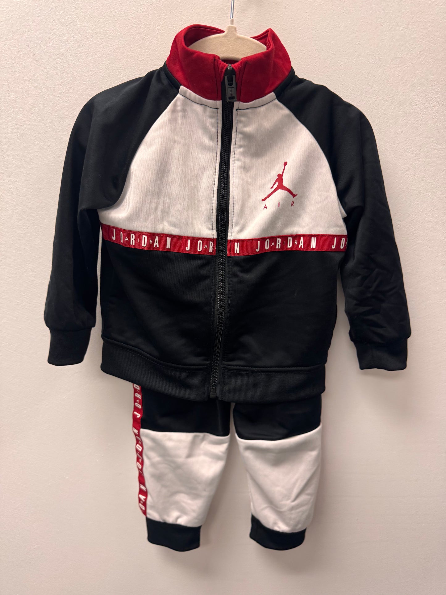 JORDAN TRACKSUIT SIZE 18M