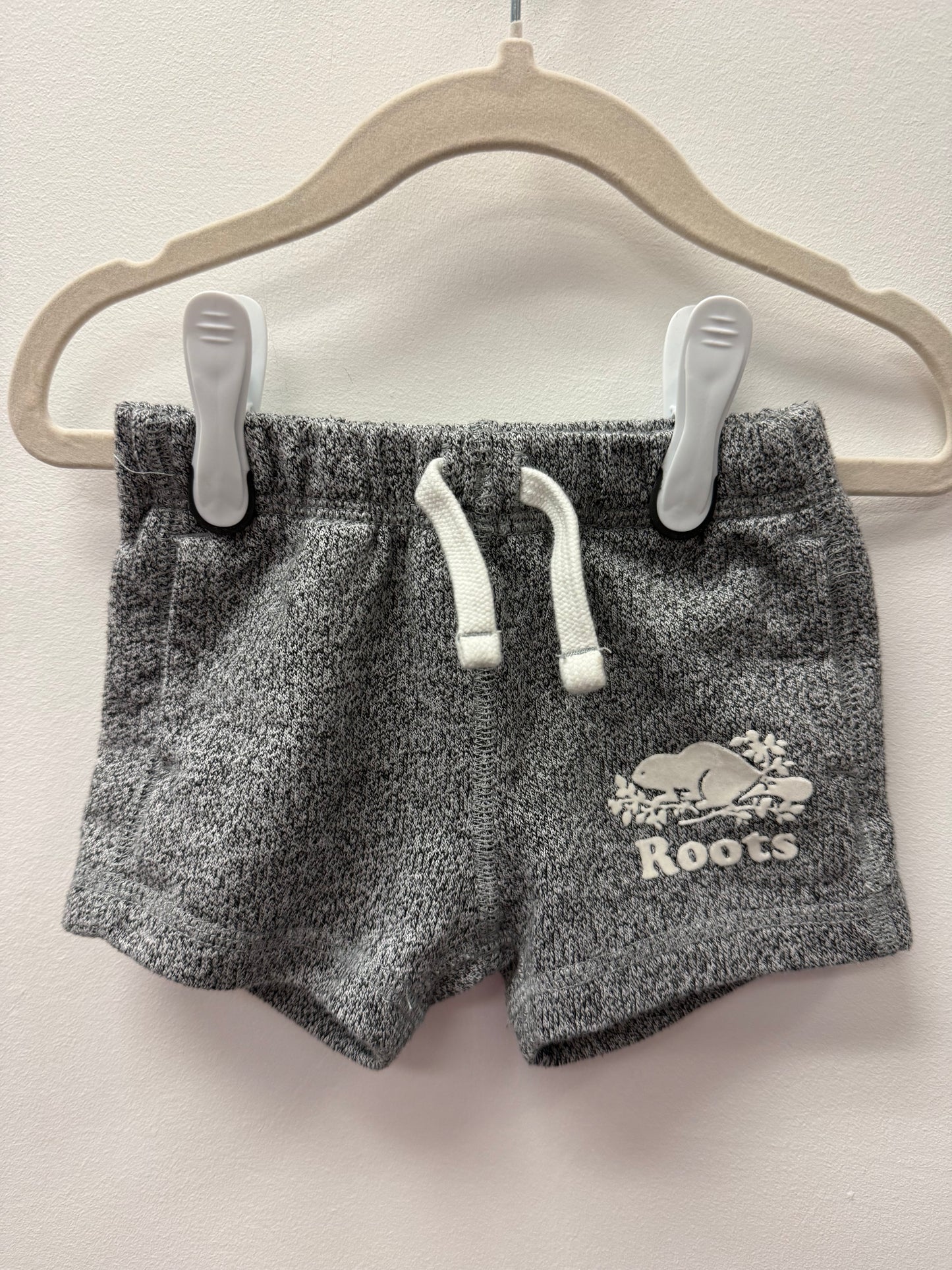 ROOTS SHORTS SIZE 3-6M