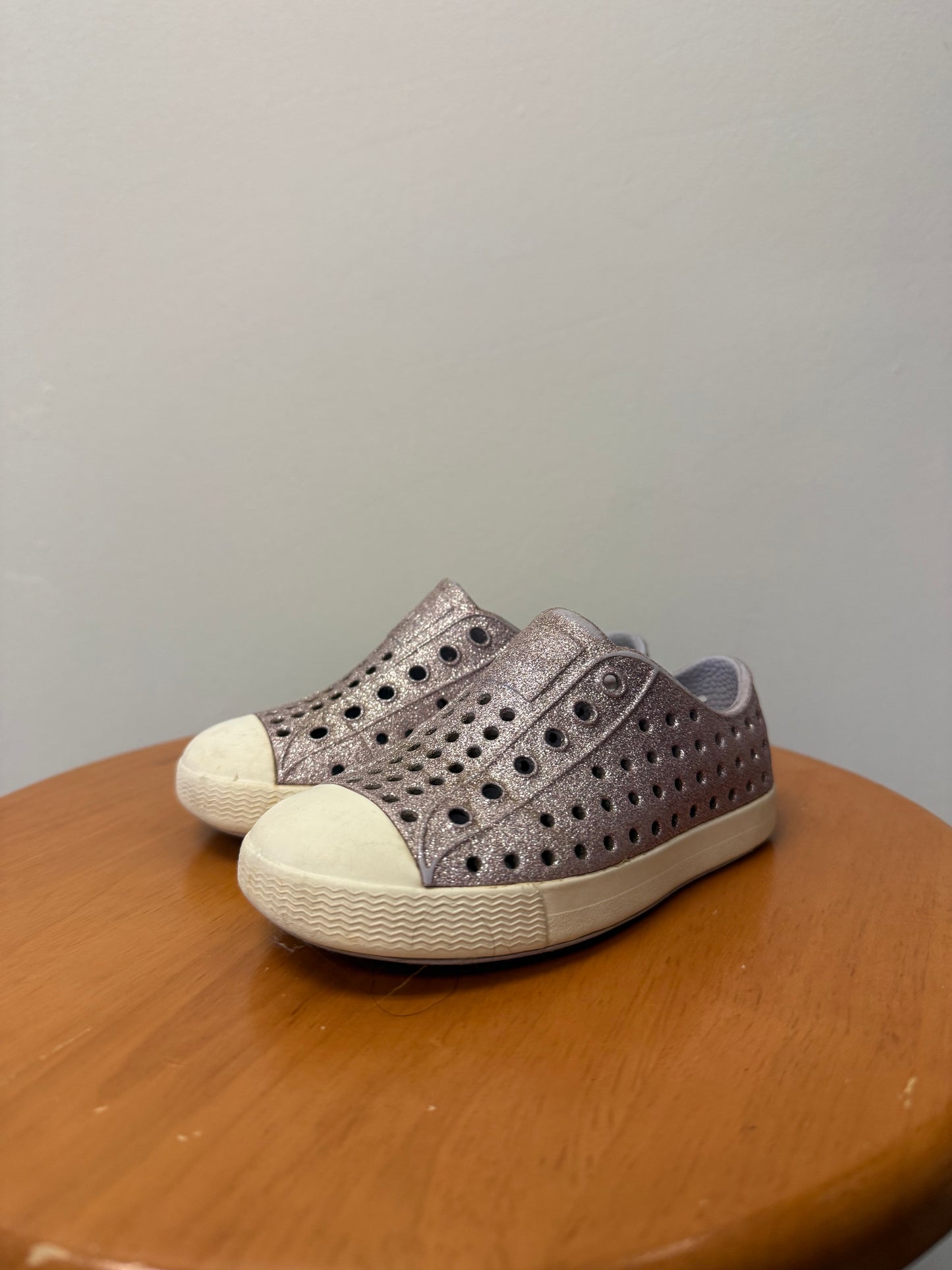 NATIVE PURPLE SPARKLE SHOES SIZE 7