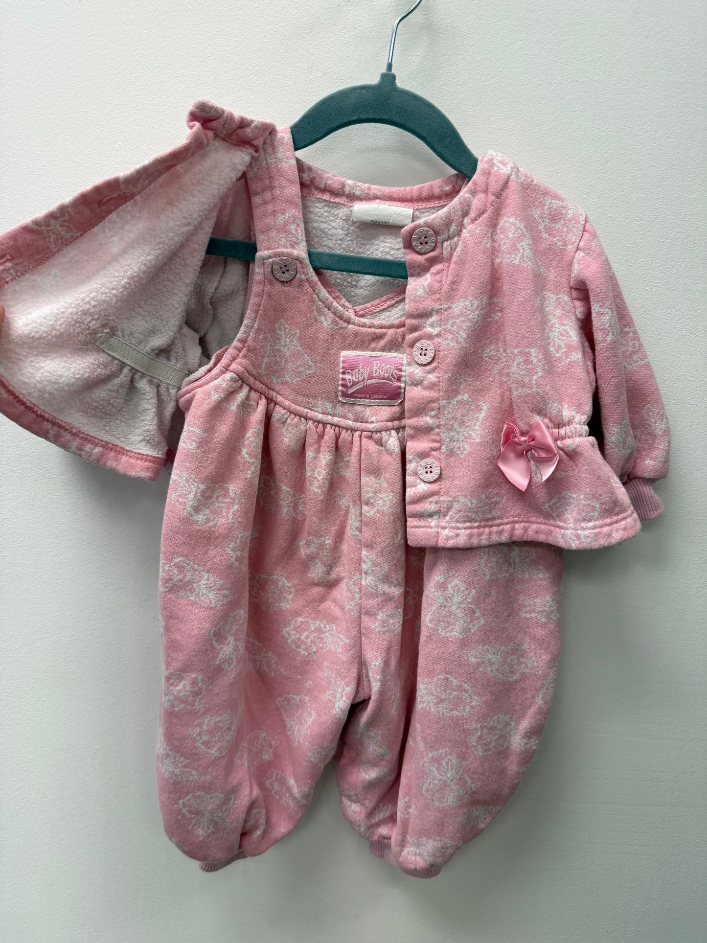 VINTAGE BABY BOOTS ROMPER & SWEATER SIZE 6-12M