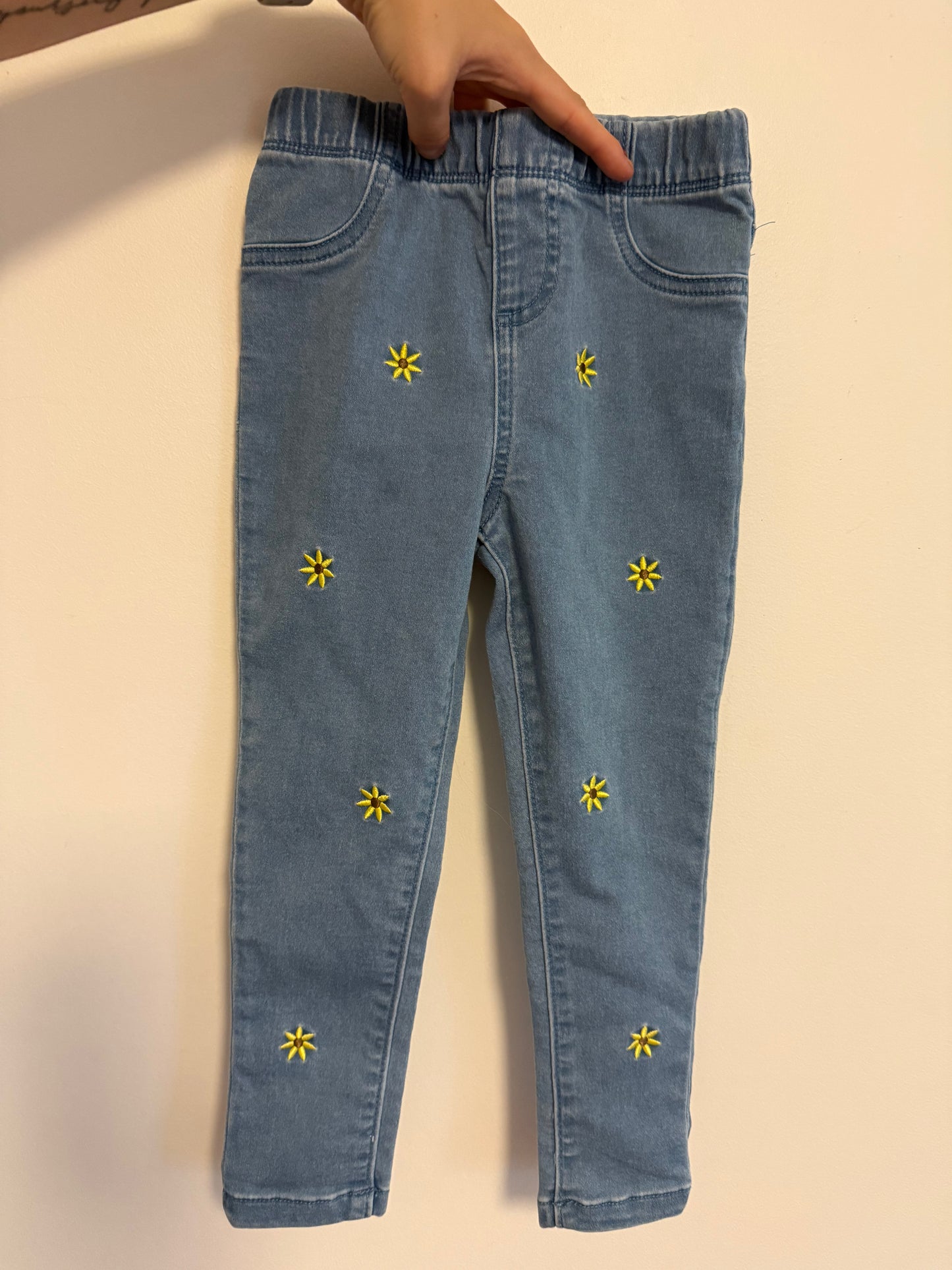NEAR NEW JOE FRESH DAISY JEGGINGS SIZE 4T