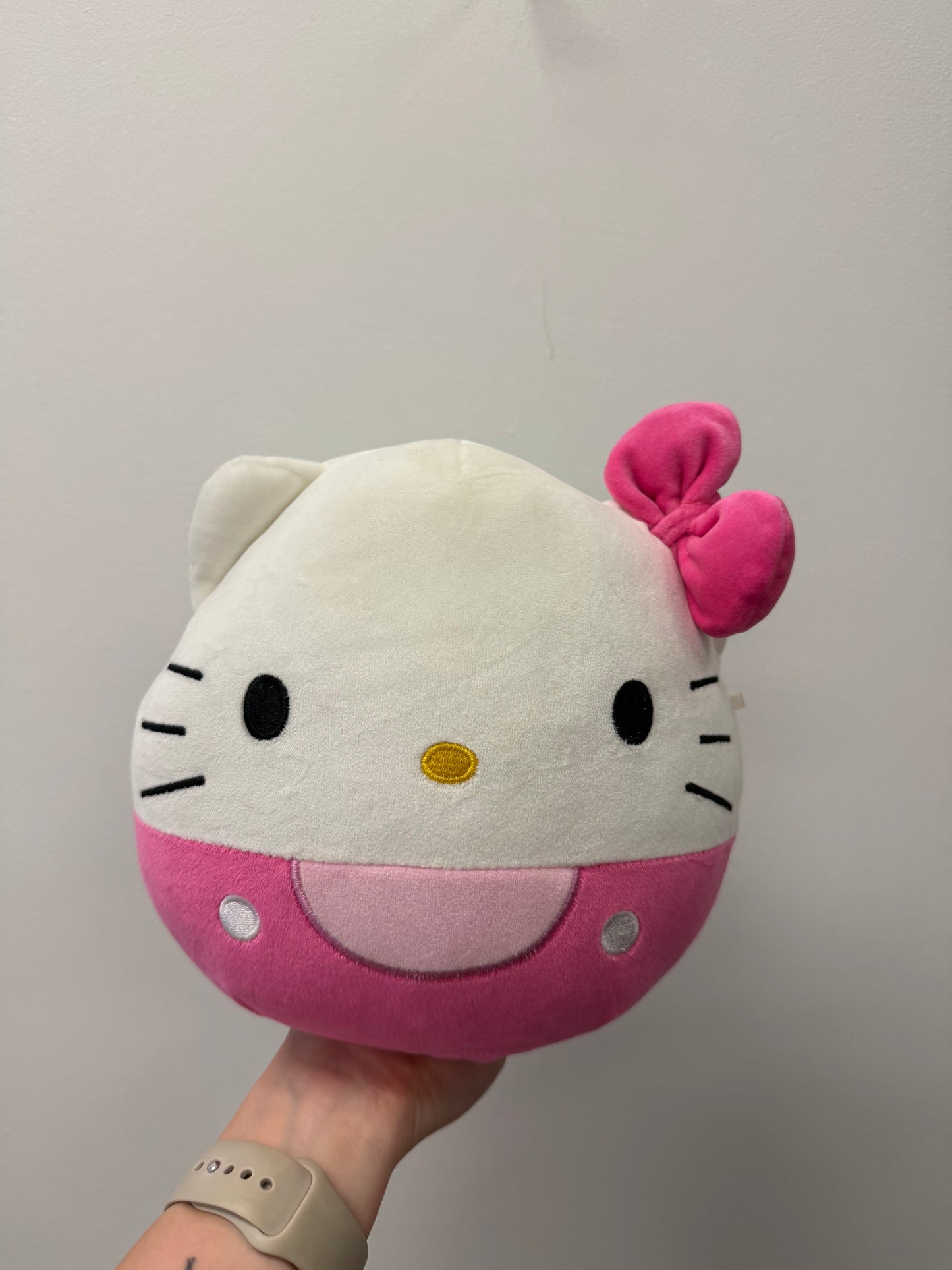 HELLO KITTY SQUISHMELLOW