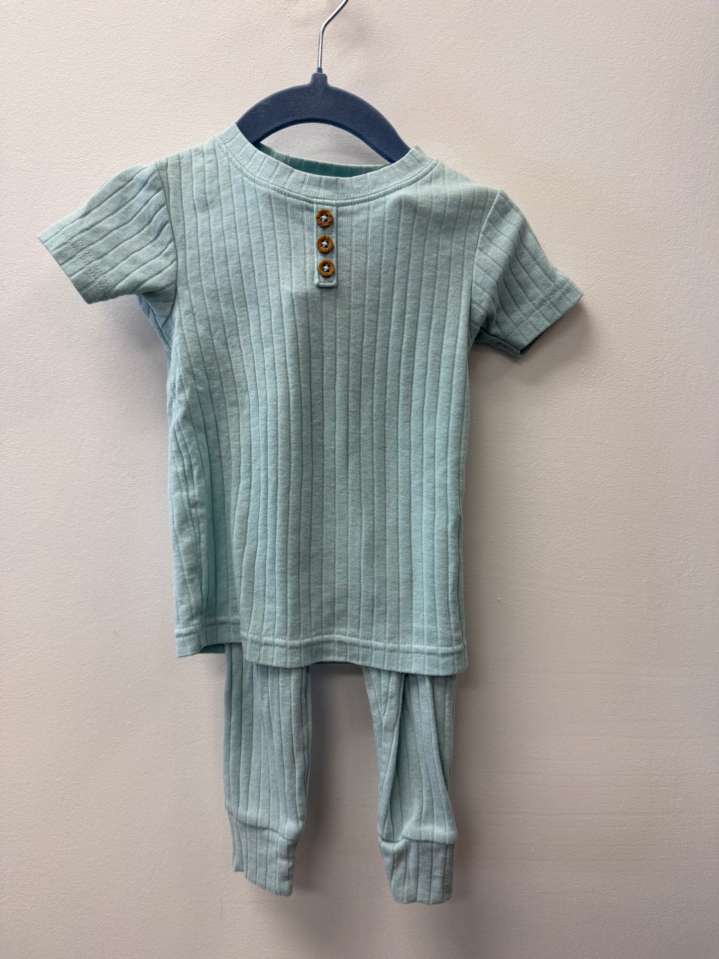 CARTERS 2 PIECE BLUE OUTFIT SIZE 18M