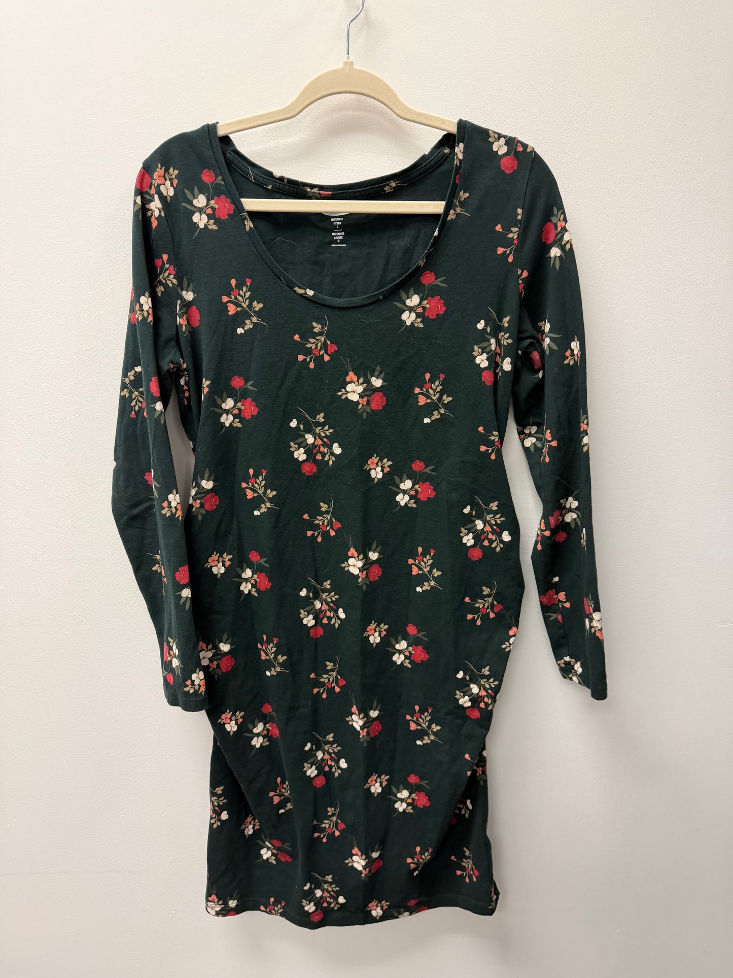 OLD NAVY FITTED MATERNITY DRESS SIZE LARGE