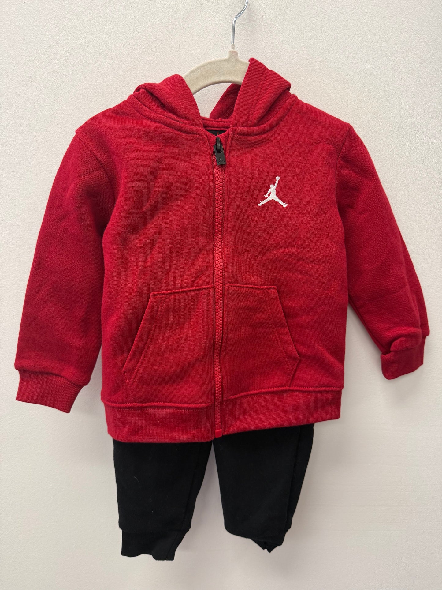JORDAN AIR TRACK SUIT SIZE 18M