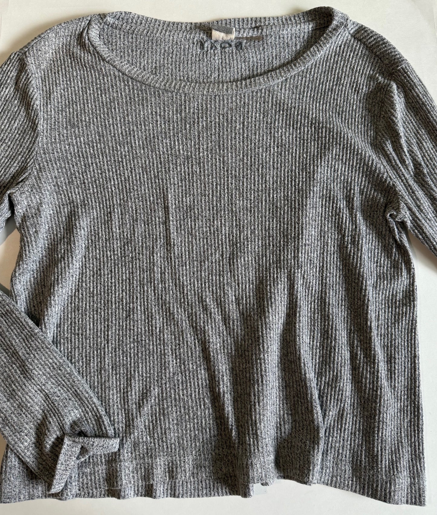 *Adult* Roxy, Grey Ribbed Shirt - Size Small