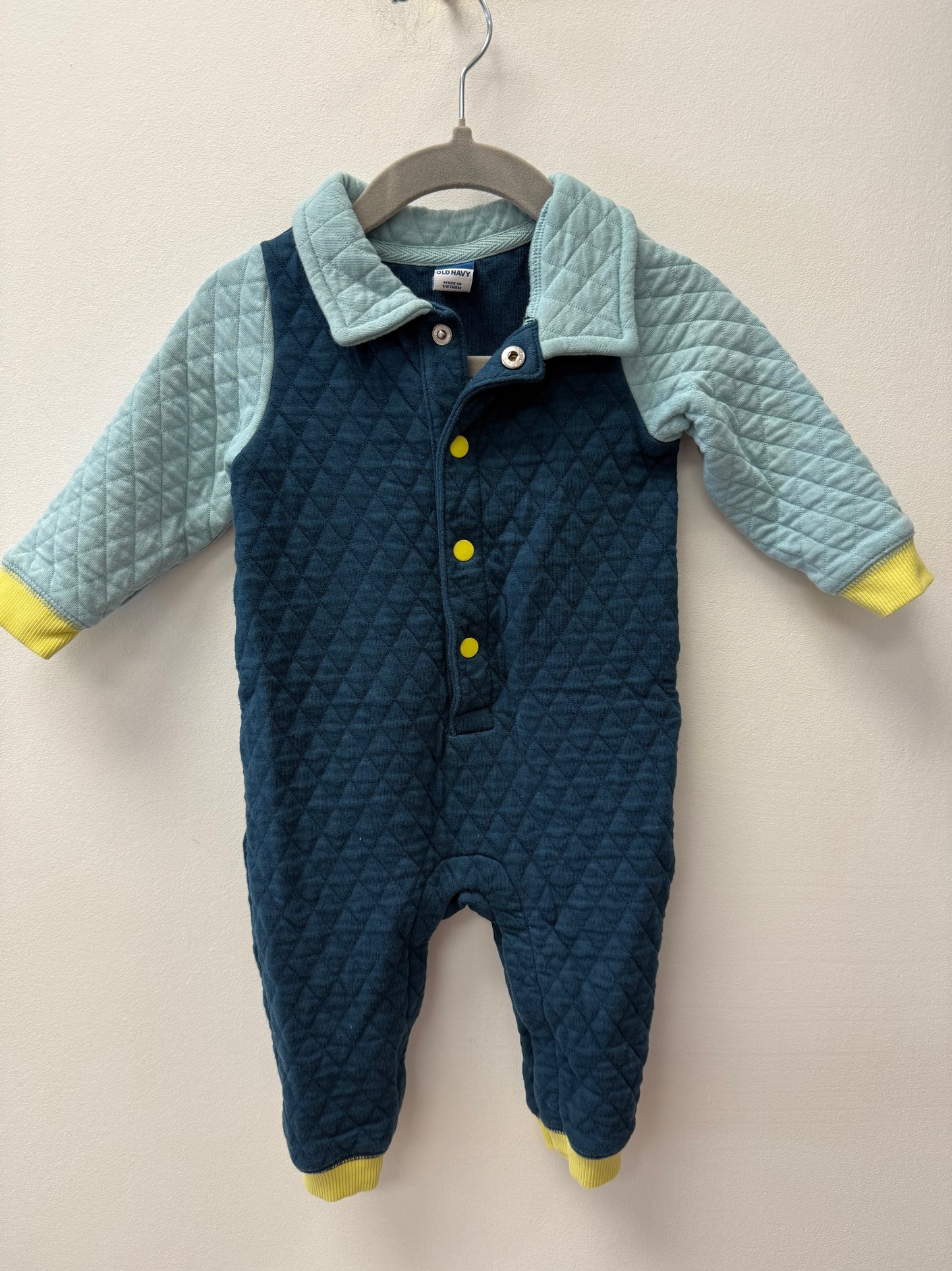 OLD NAVY COLORBLOCK ONE PIECE SIZE 6-12M