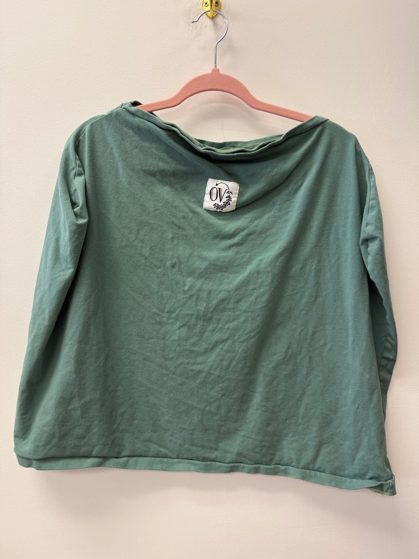 THE OVER COMPANY CARSEAT/NURSING COVER
