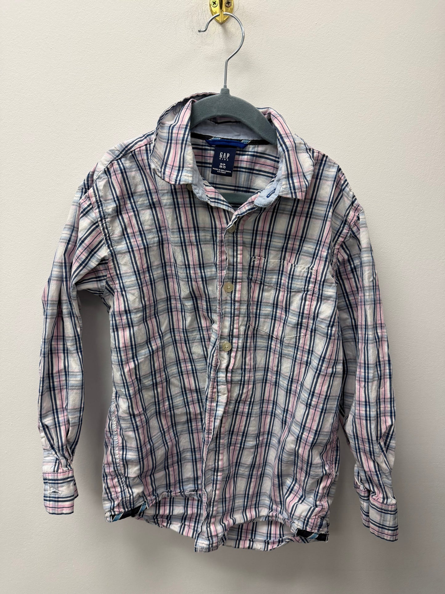 GAP KIDS BLUE & PINK BUTTON UP SIZE 6-7