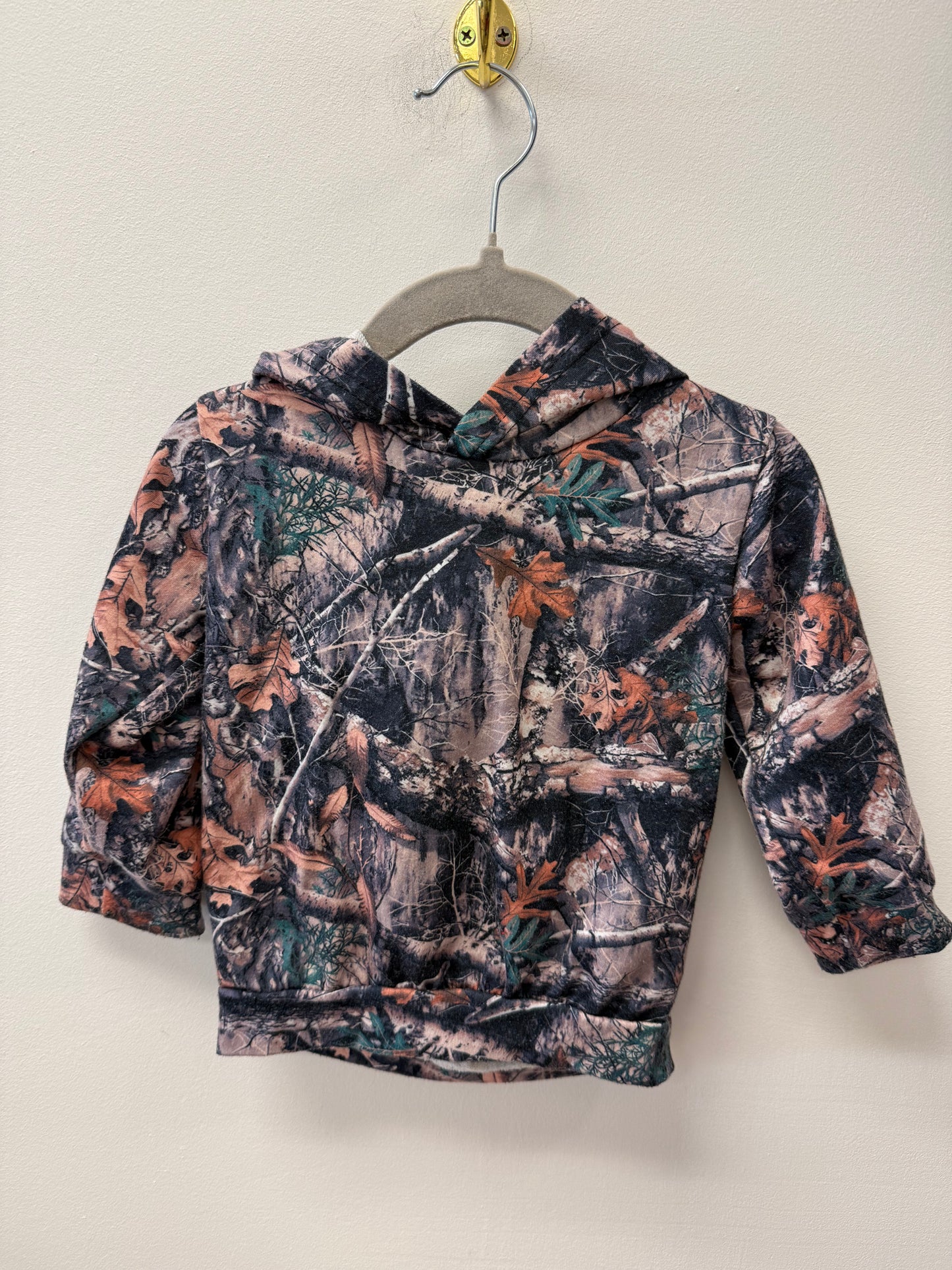 CAMO HOODIE SIZE 9-12M