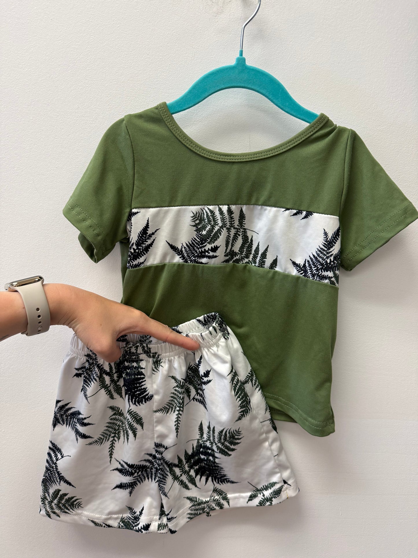 GREEN LEAF SHORTS SET SIZE 18-24M
