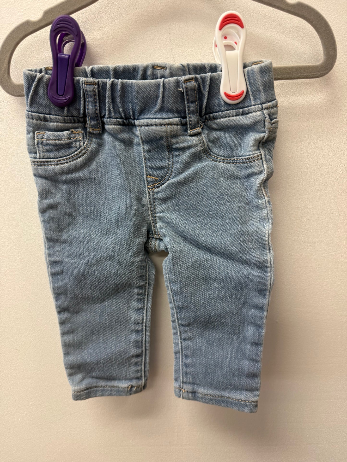 GAP STRETCH JEANS SIZE 3-6M