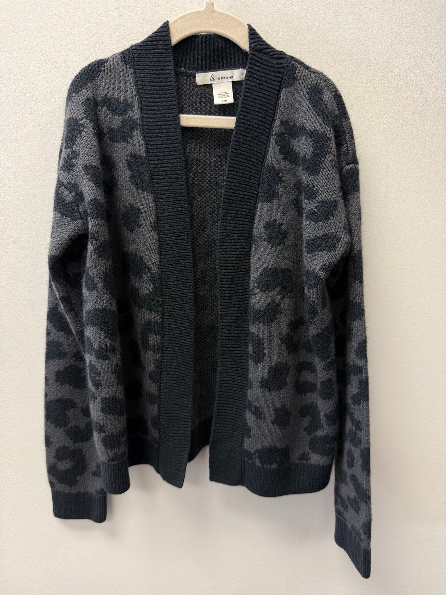RIPZONE CHEETAH CARDIGAN SIZE 7-8