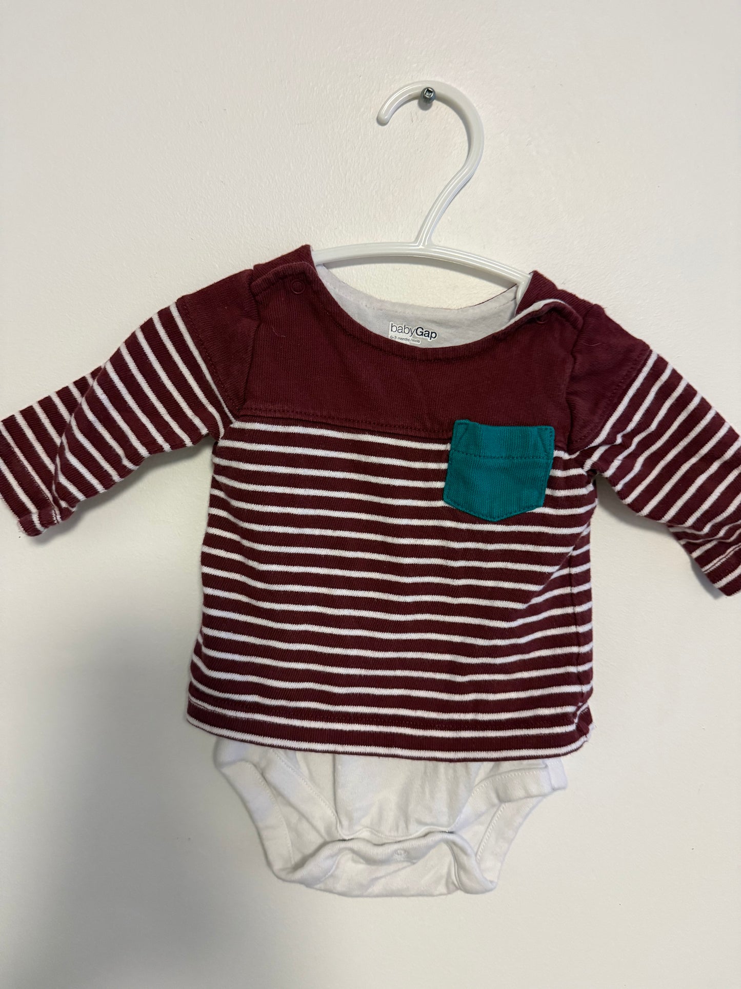 BABY GAP ONESIE WITH BUILT IN SHIRT SIZE 0-3M