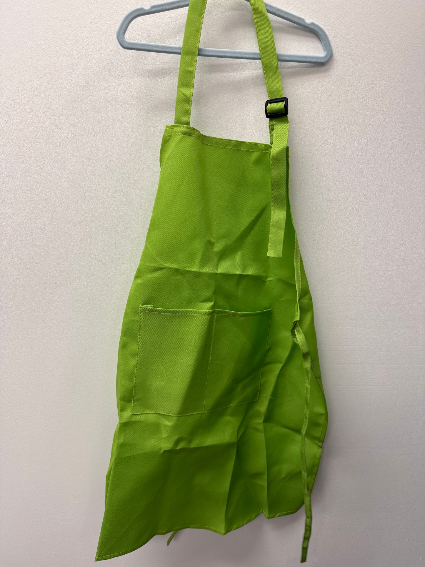 GREEN APRON