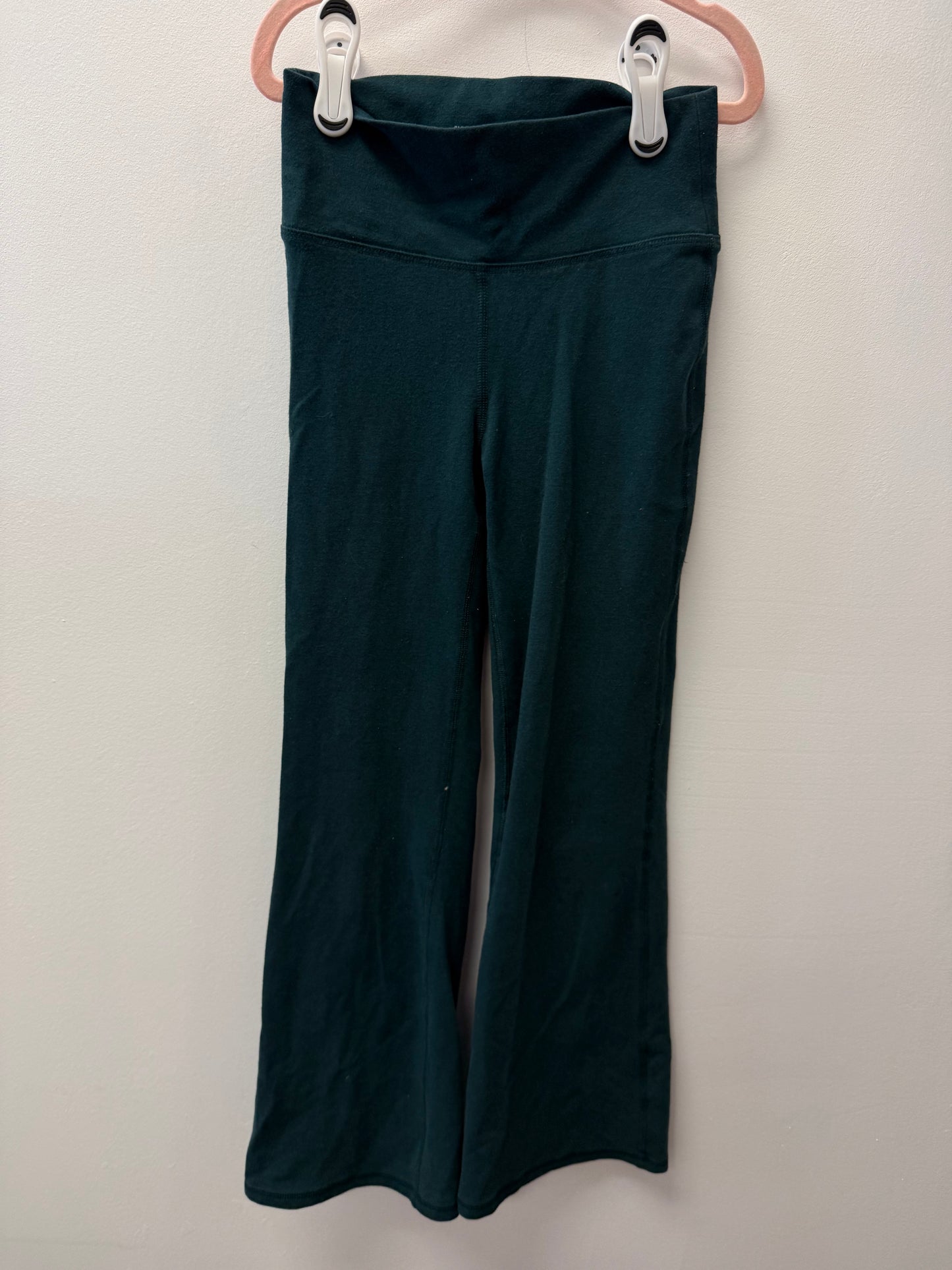 OLD NAVY ACTIVE GREEN FLARE PANTS SIZE 8