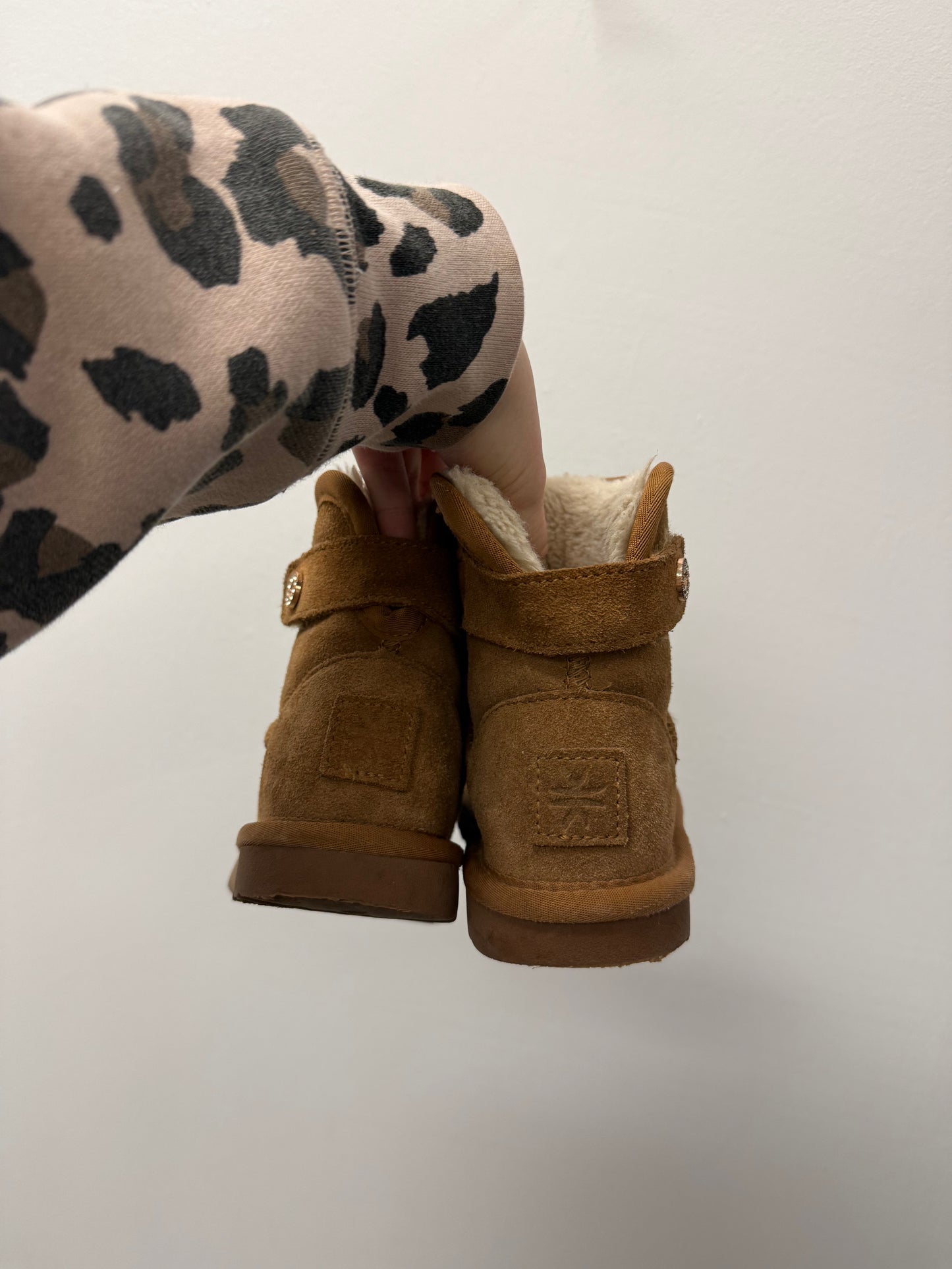 KUIPER BOOTS SIZE 9