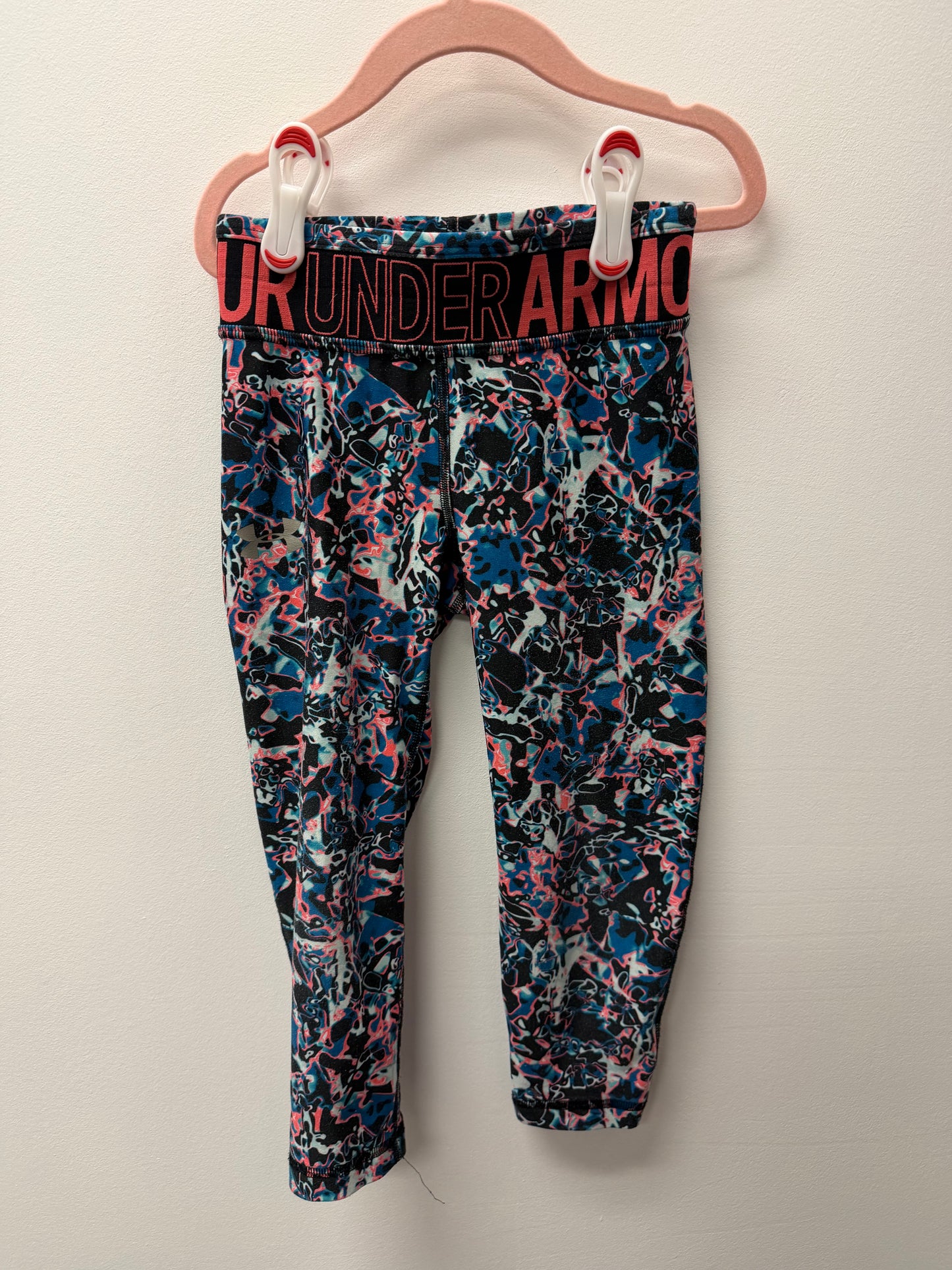UNDER ARMOUR PANTS SIZE 4-5