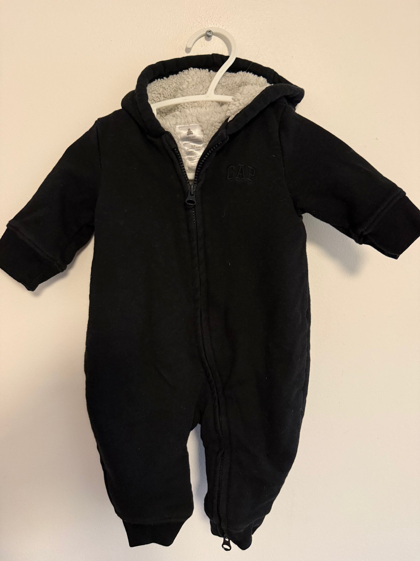 BABY GAP FLEECE LINED ONE PIECE SIZE 0-3M