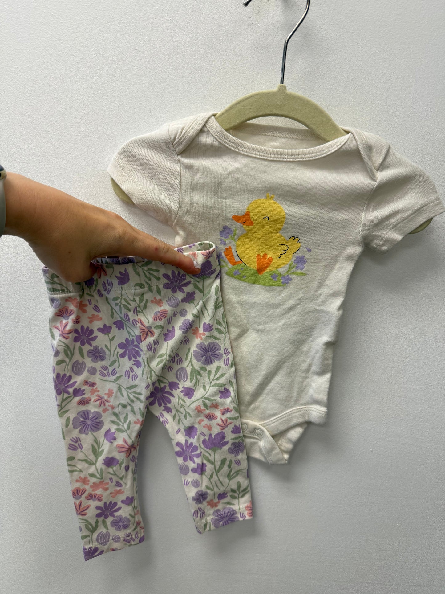 JOE FRESH DUCK OUTFIT SIZE 0-3M