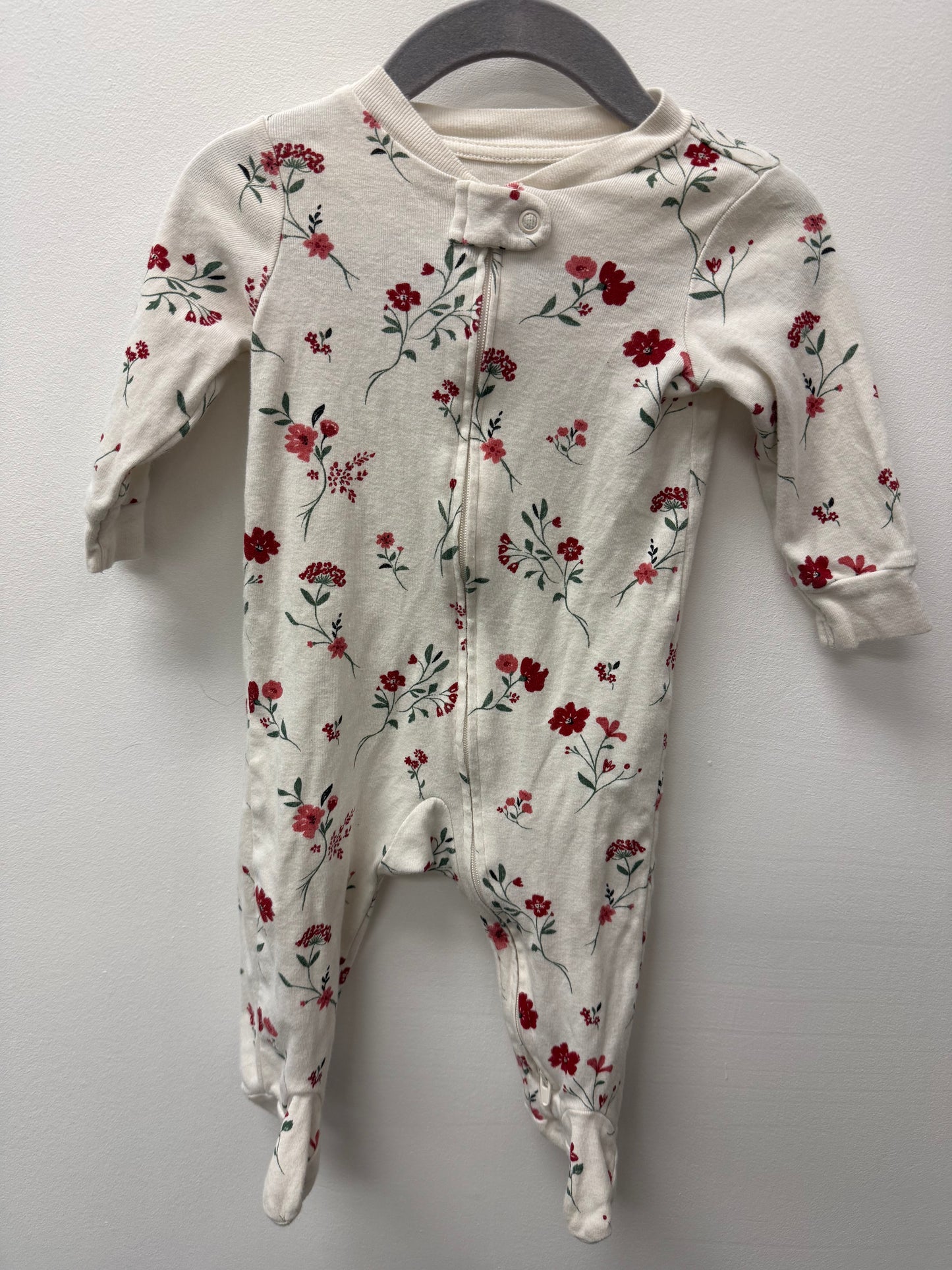 CARTERS RED FLORAL SLEEPER SIZE 6M