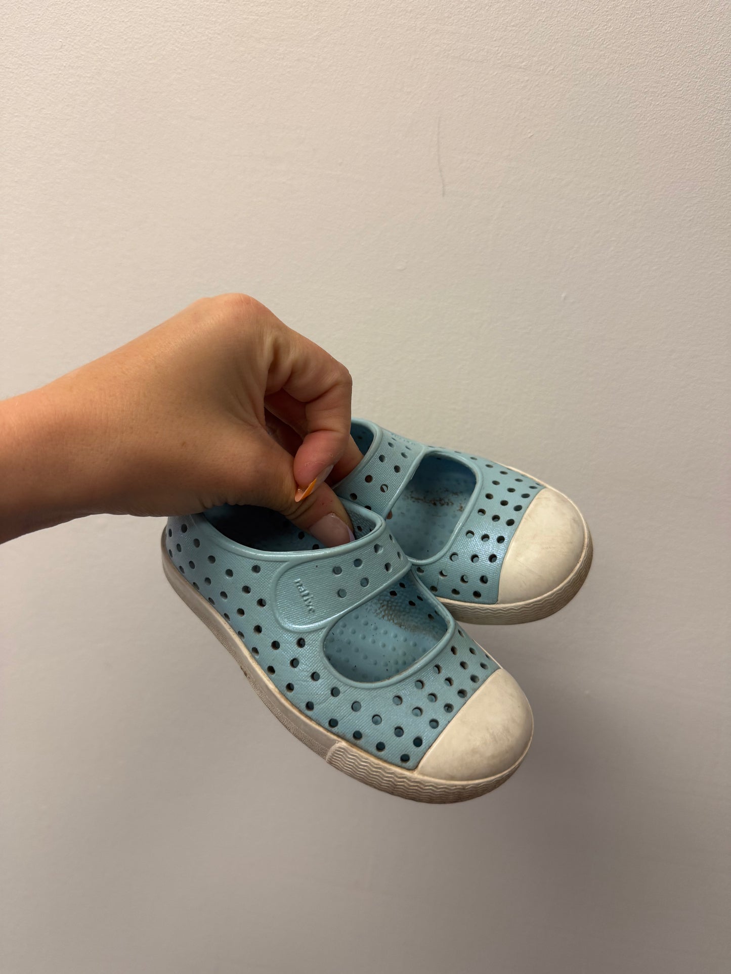 NATIVE SANDALS (BLUE SHIMMER) SIZE 6