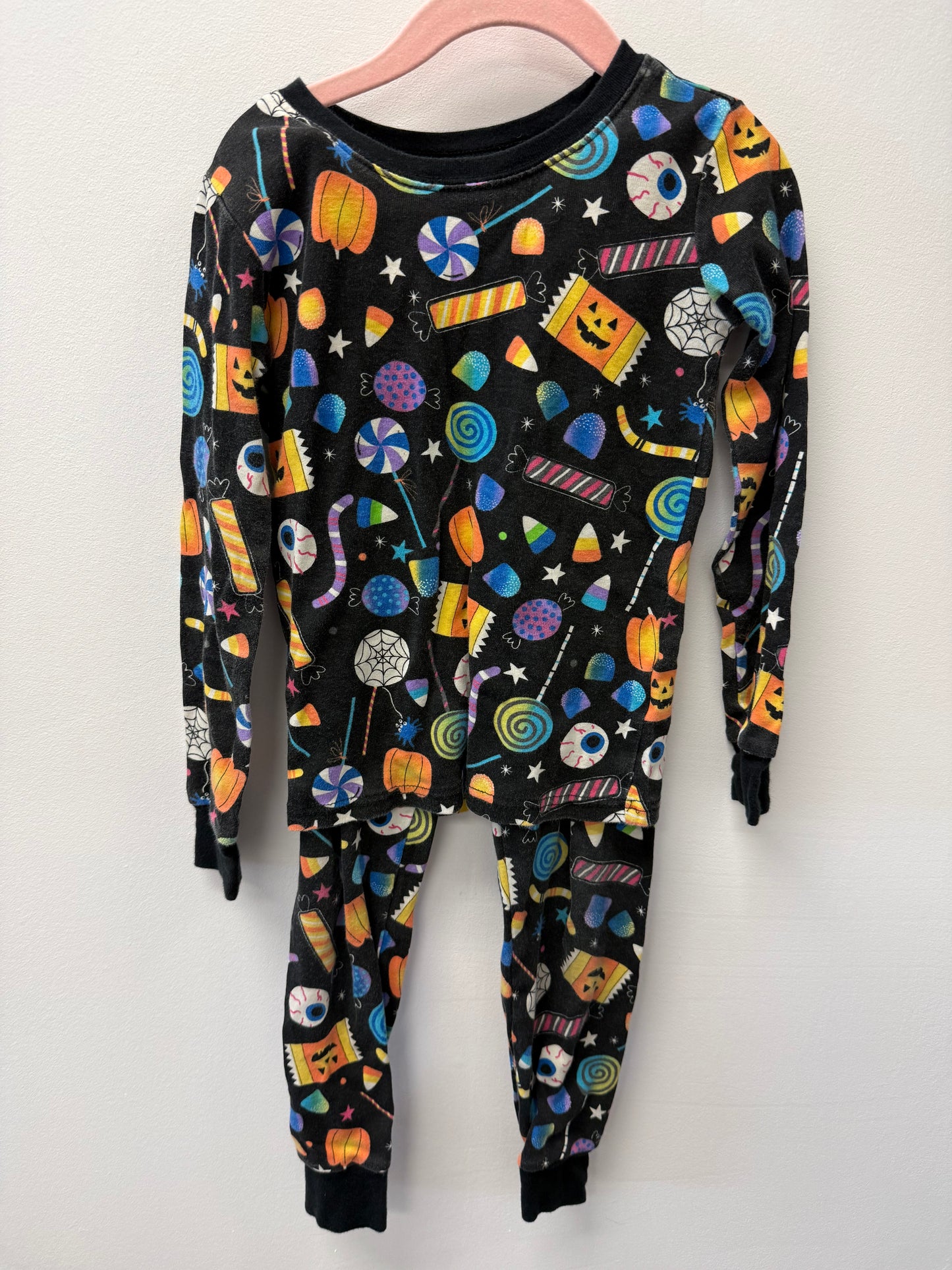 CHILDRENS PLACE HALLOWEEN CANDY PJ'S SIZE 6