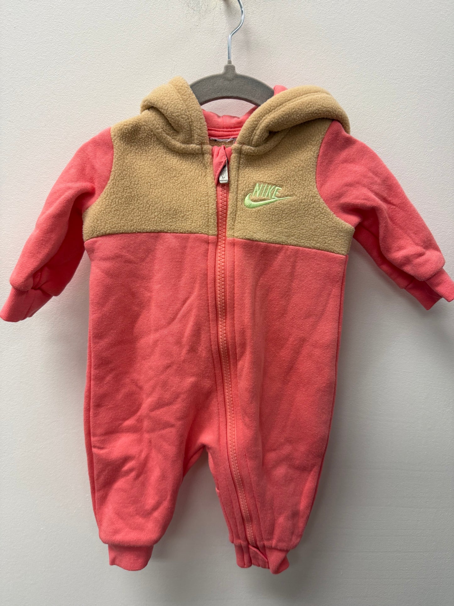 NIKE HOODED ONE PIECE SIZE 3M