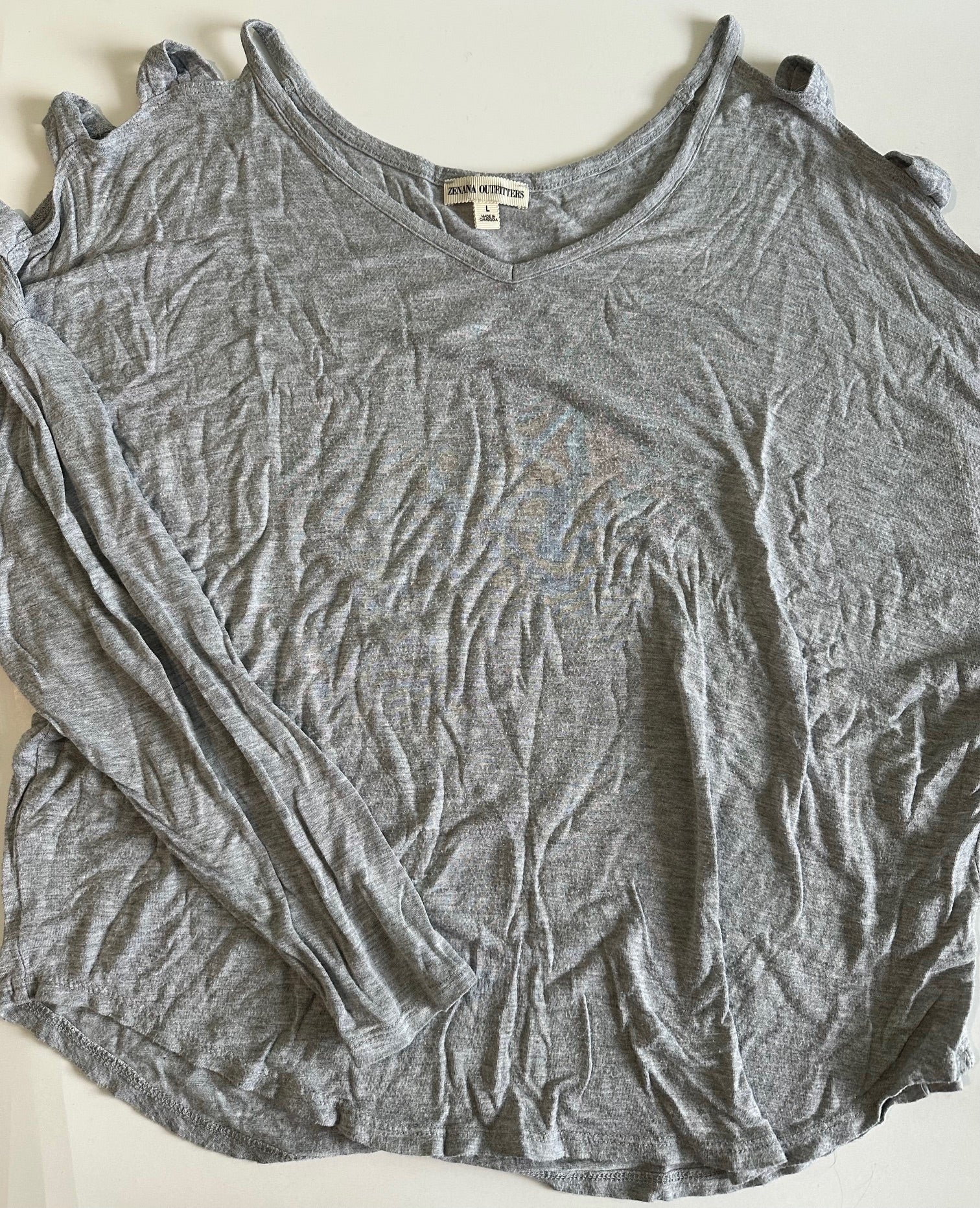 *Play* *Adult* Zenana Outfitters, Grey Top with Cut-Out Shoulders - Size  Large