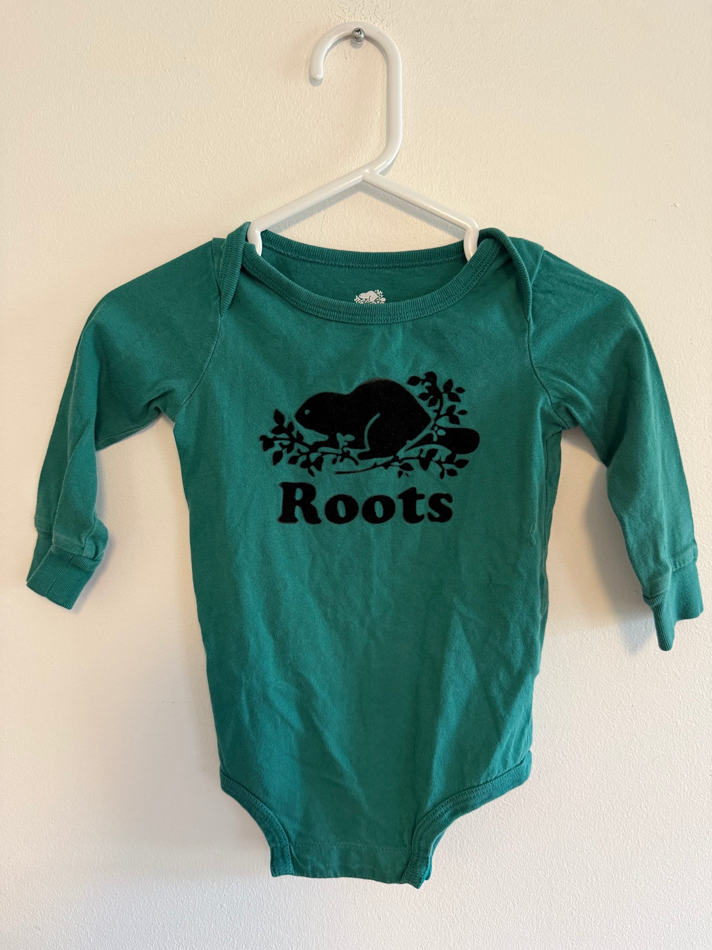 ROOTS ONESIE SIZE 6-12M
