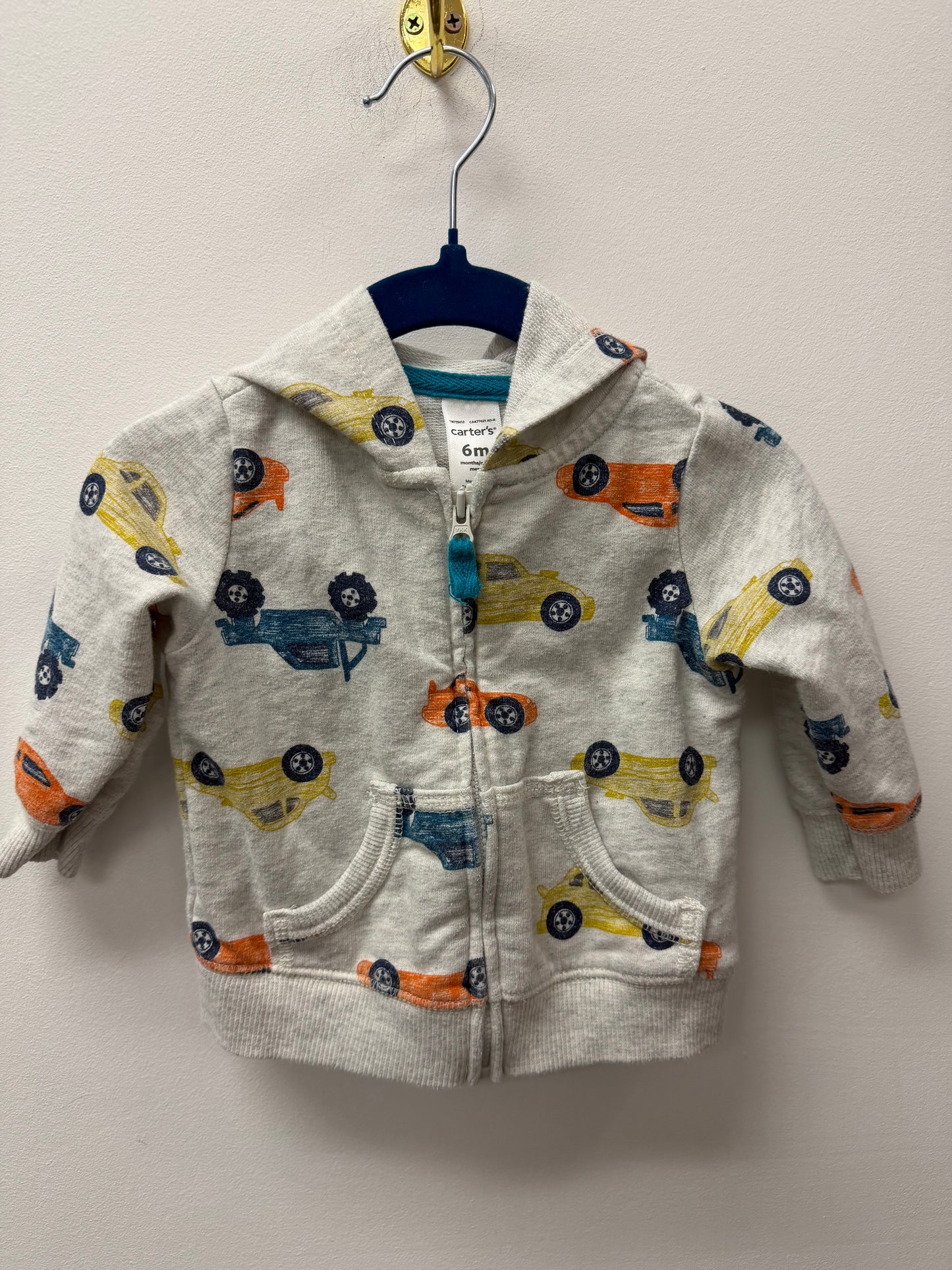 CARTERS CAR TRACKSUIT SIZE 6M