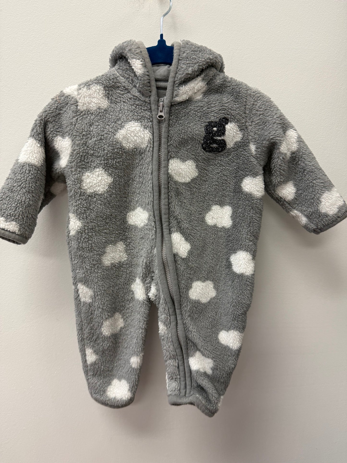 GIGGLES FLEECE SUIT SIZE 0-3M