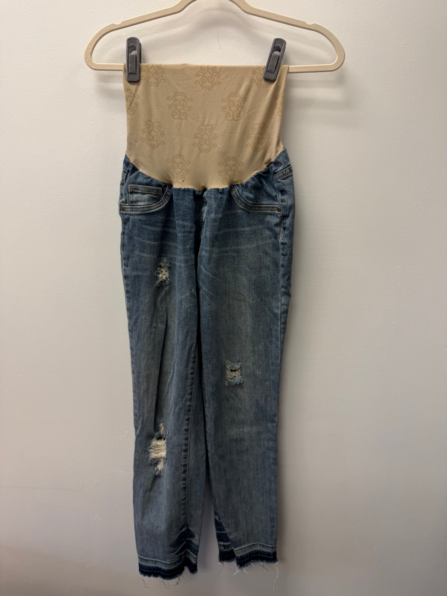 JESSICA SIMPSON MATERNITY JEANS SIZE MEDIUM