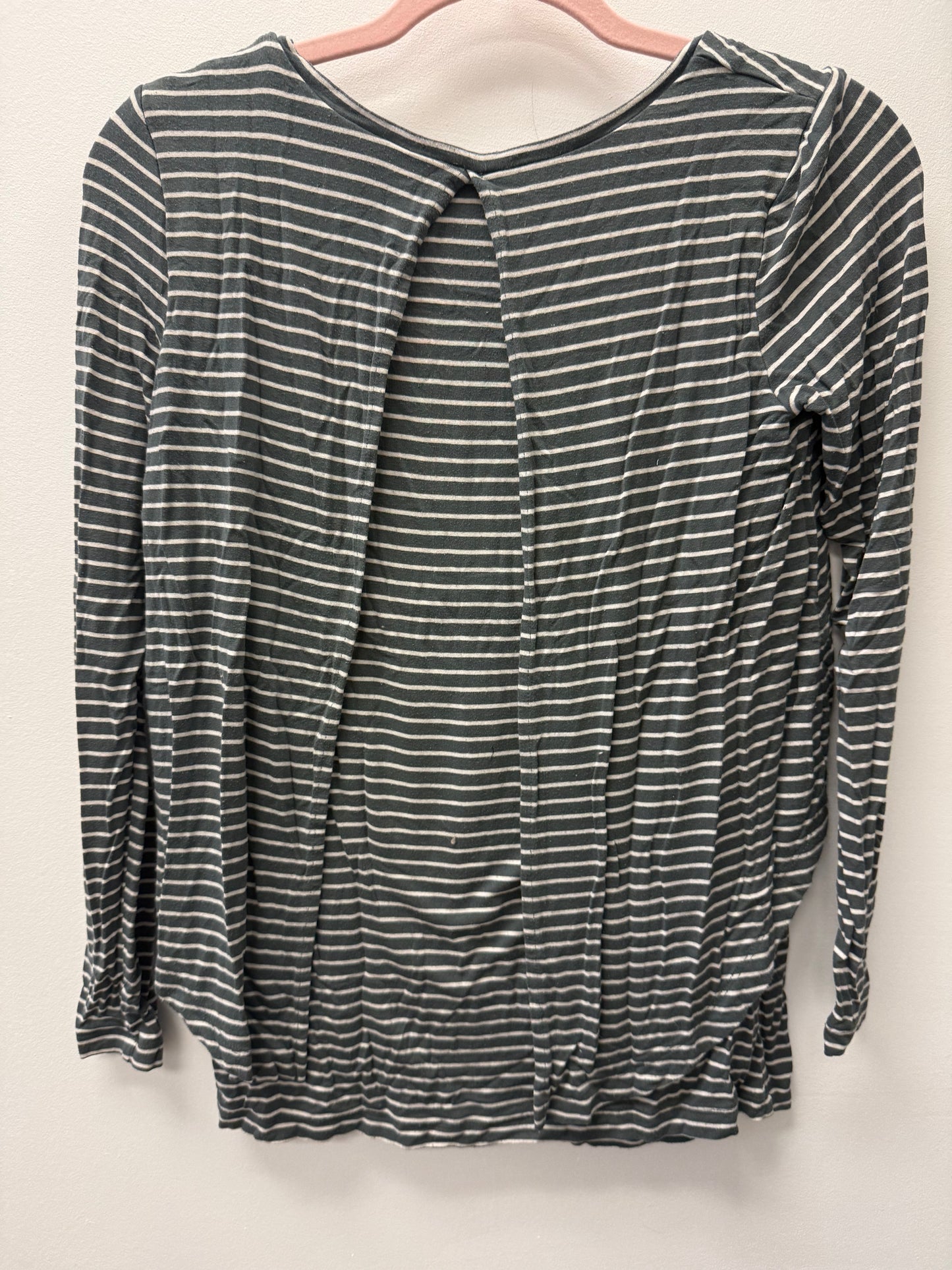 RIPE SAGE GREEN STRIPPED NURSING SHIRT SIZE XS