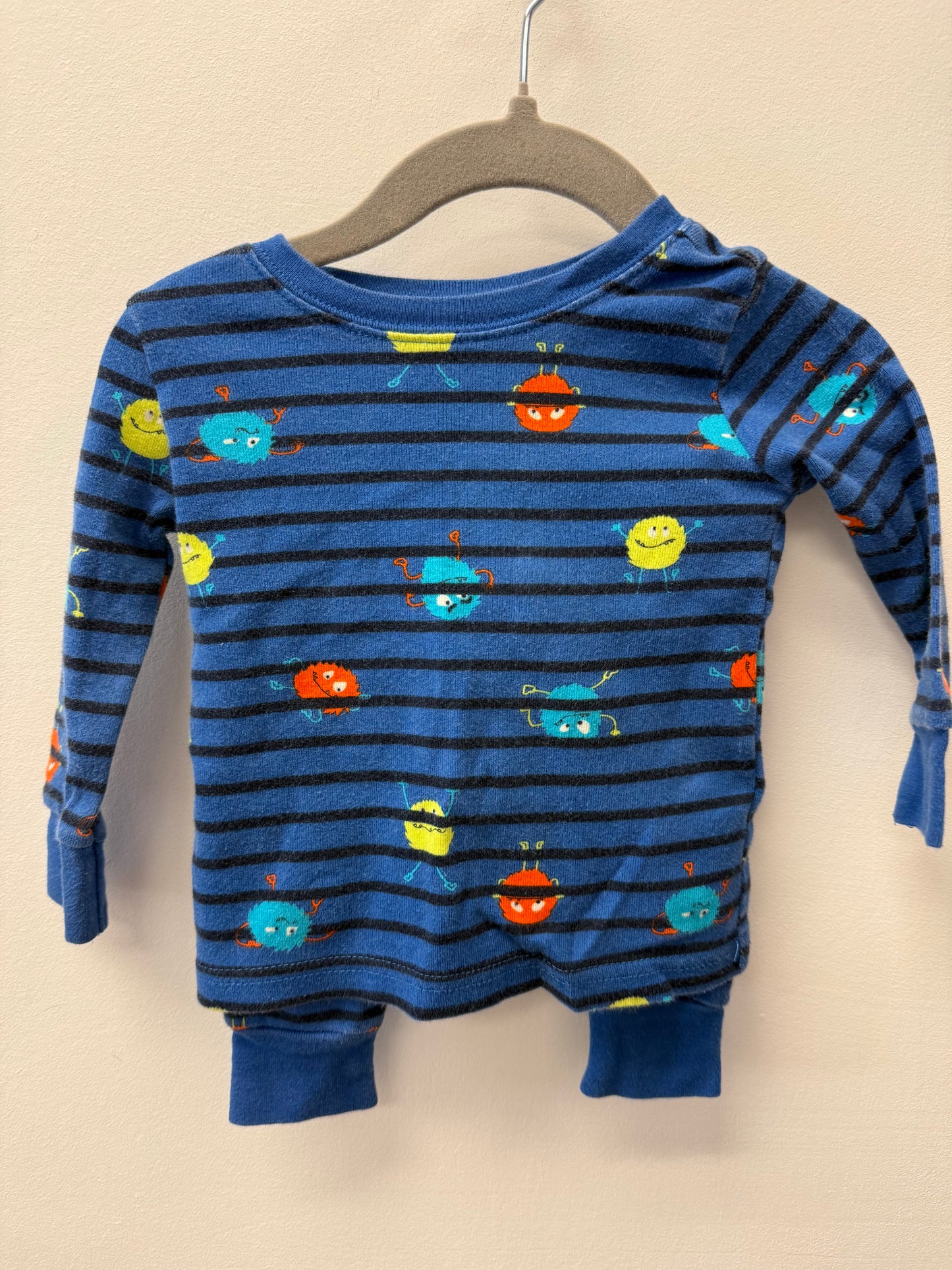 OLD NAVY MONSTER PJ SET SIZE 12-18M