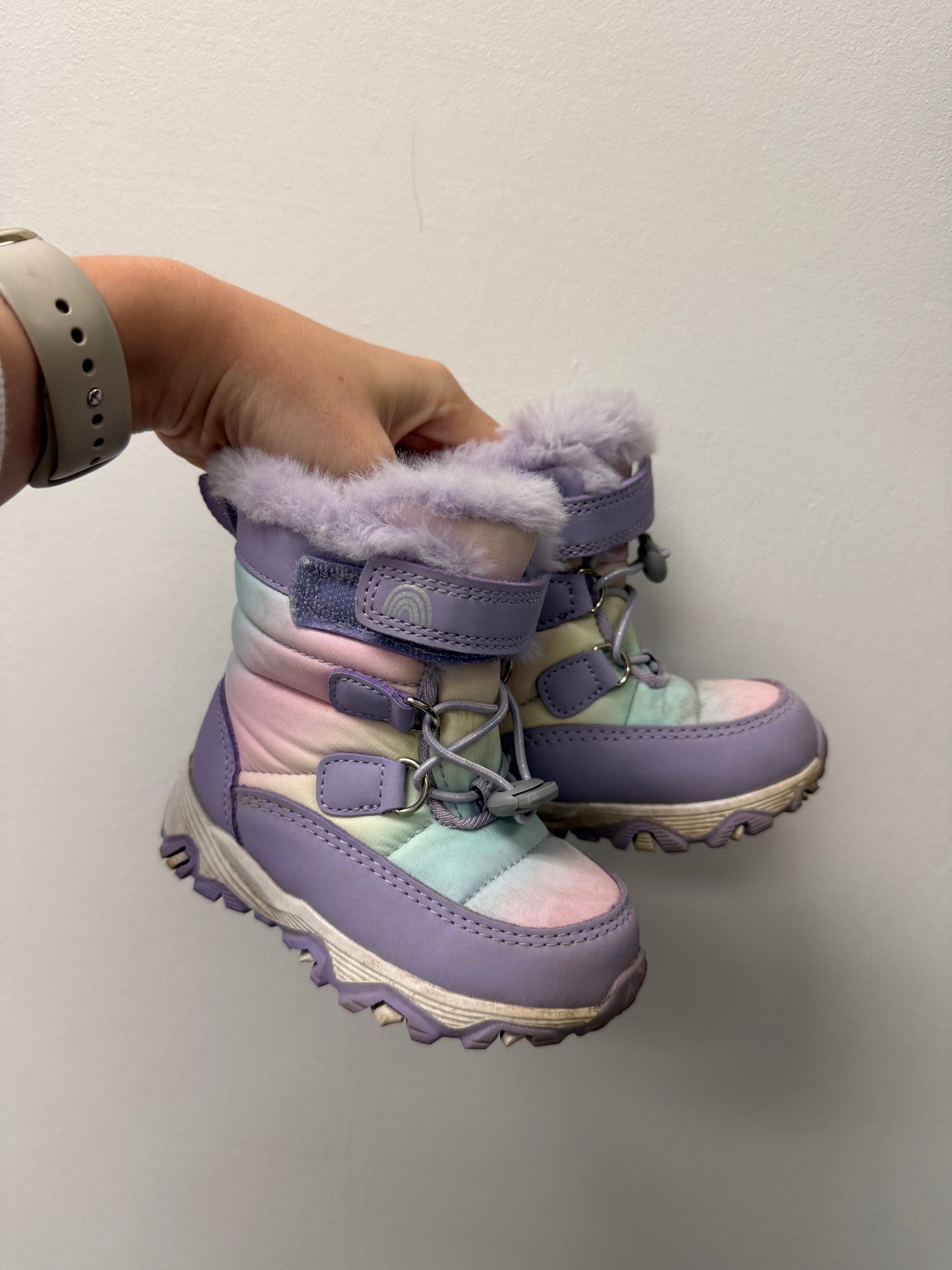 PURPLE WINTER BOOTS SIZE 5