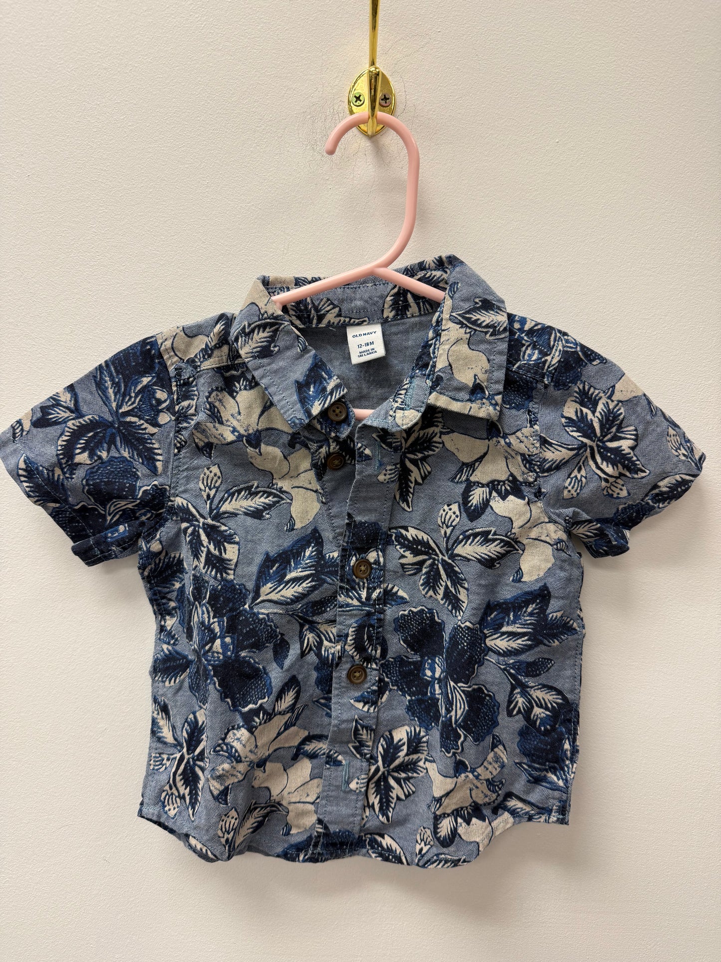 OLD NAVY BUTTON UP SHIRT SIZE 12-18M