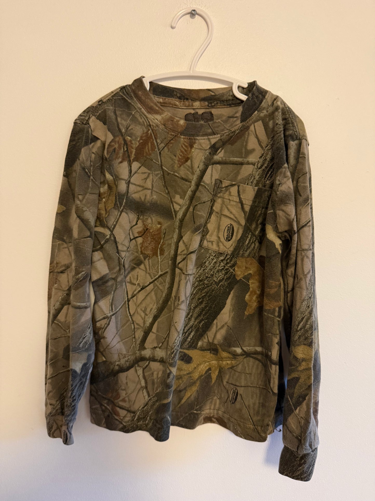 REAL TREE CAMO SHIRT SIZE 6-7