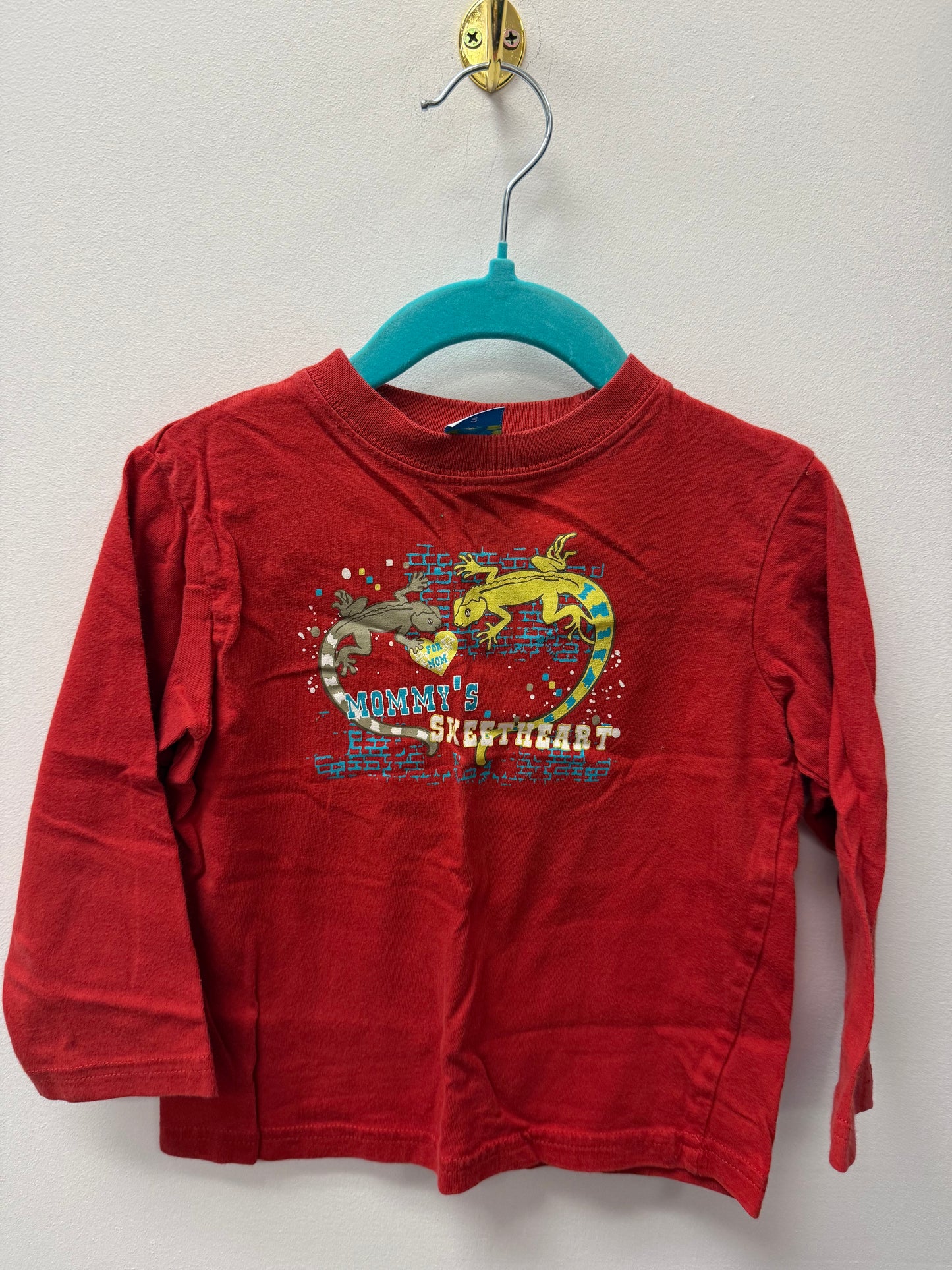 PLEASE MUM RED SHIRT SIZE 2T
