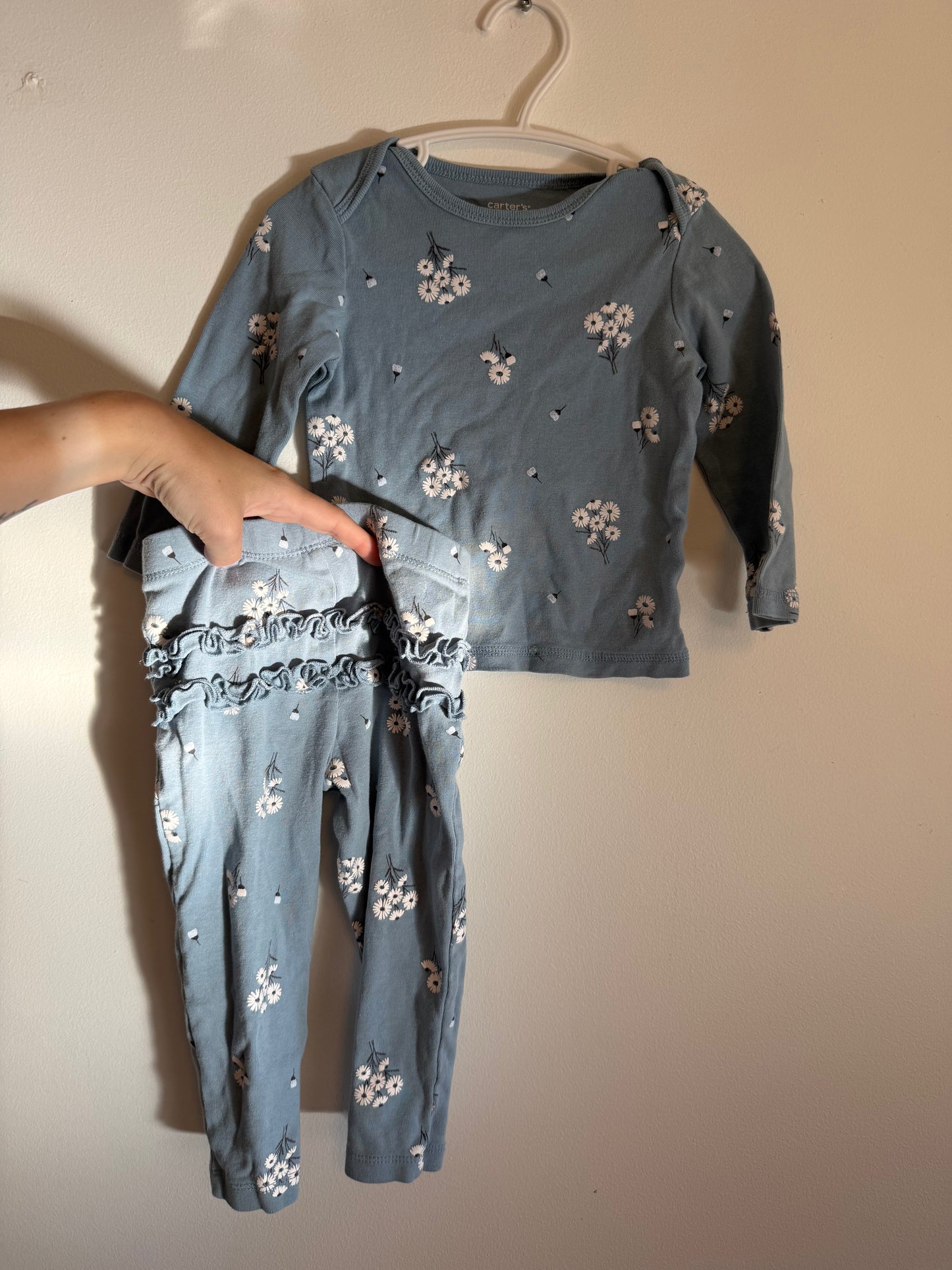 CARTERS BLUE FLORAL OUTFIT SIZE 18M