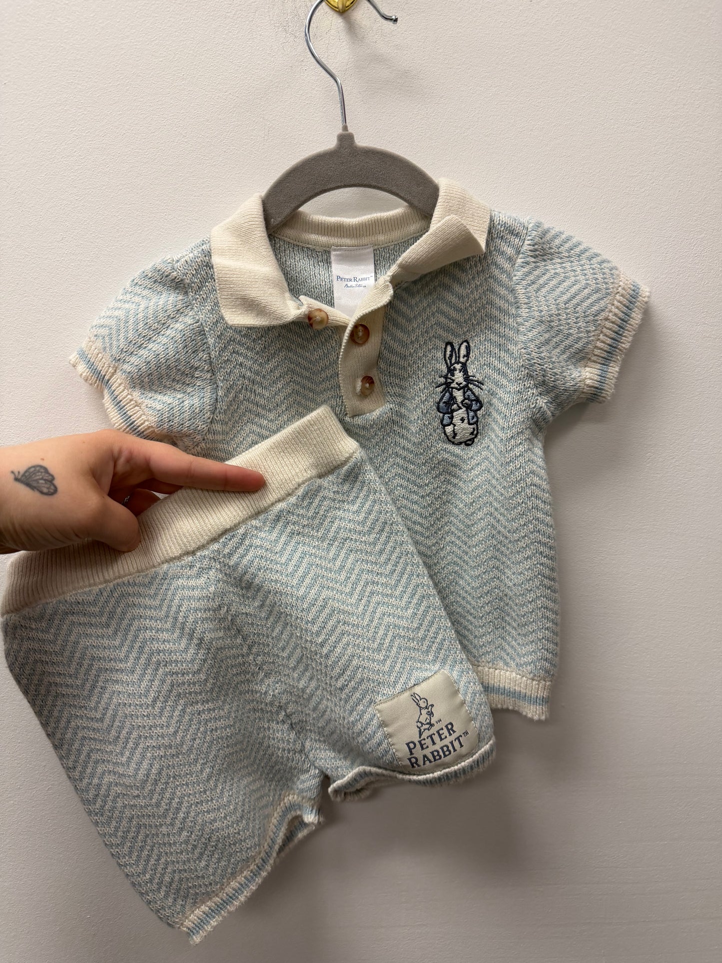 PETER RABBIT SHORTS SET SIZE 12-18M