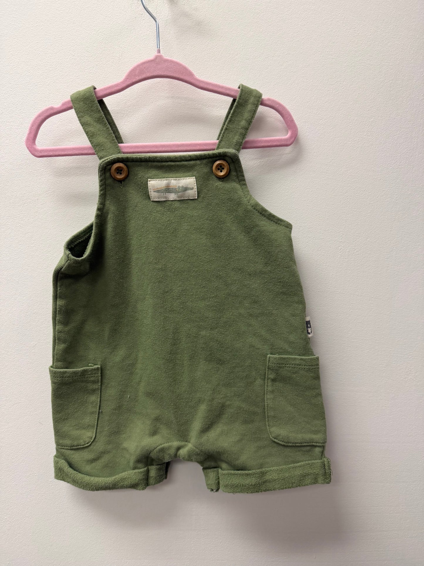 RABBIT + BEAR GREEN SHORTALLS SIZE 18M