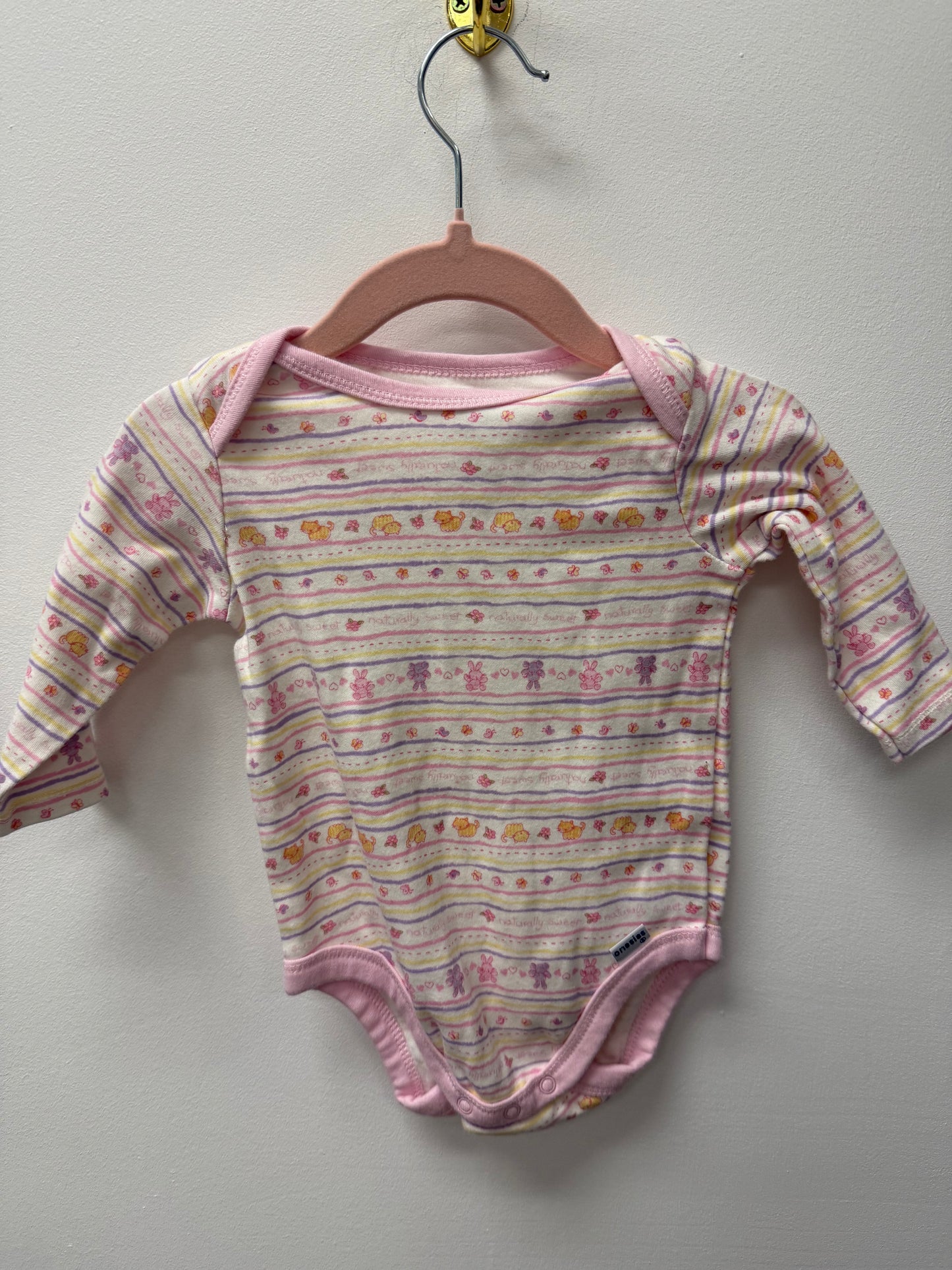 GERBER ORGANIC ONESIE SIZE 3-6M