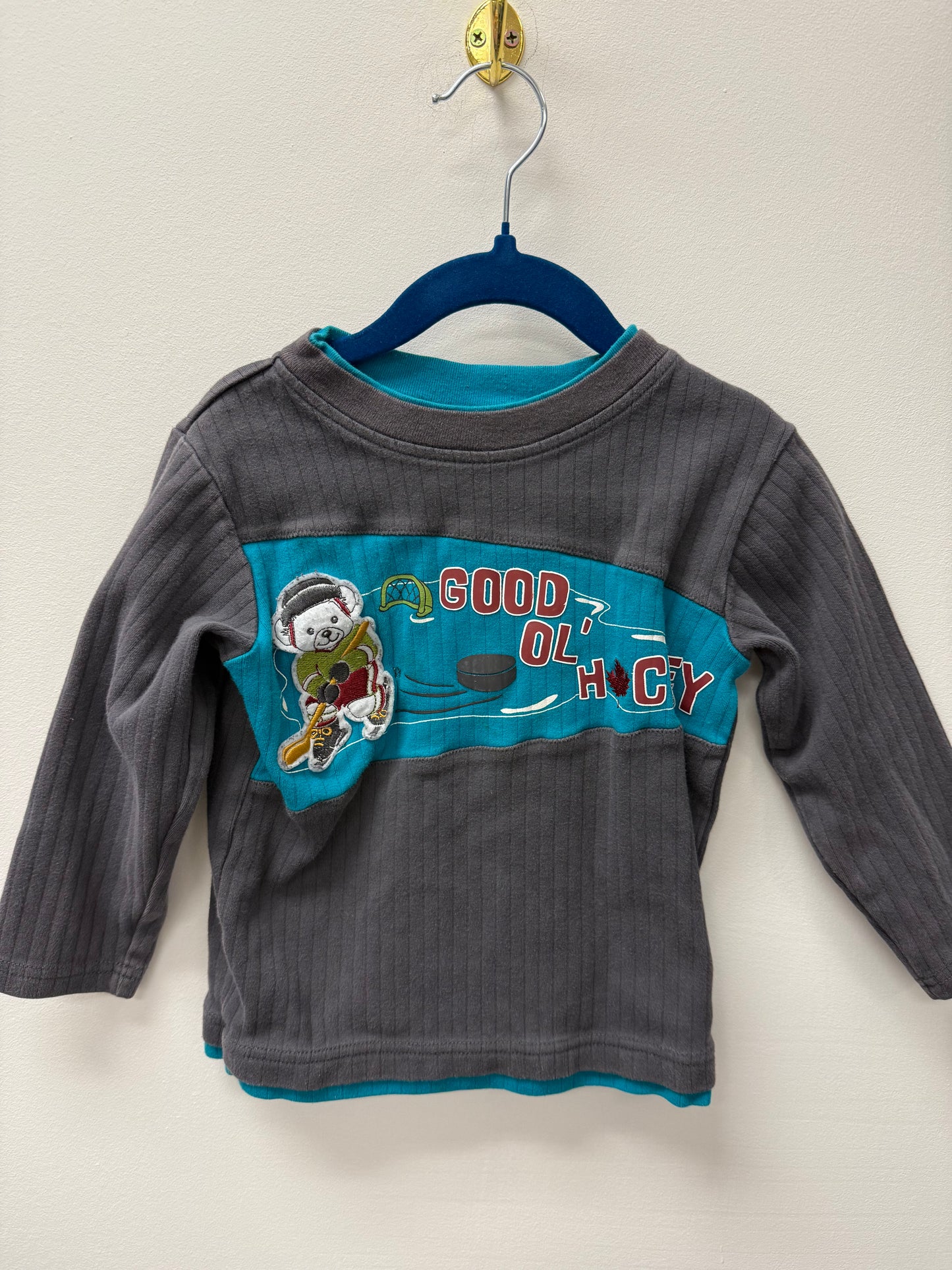 PLEASE MUM HOCKEY SHIRT SIZE 3T